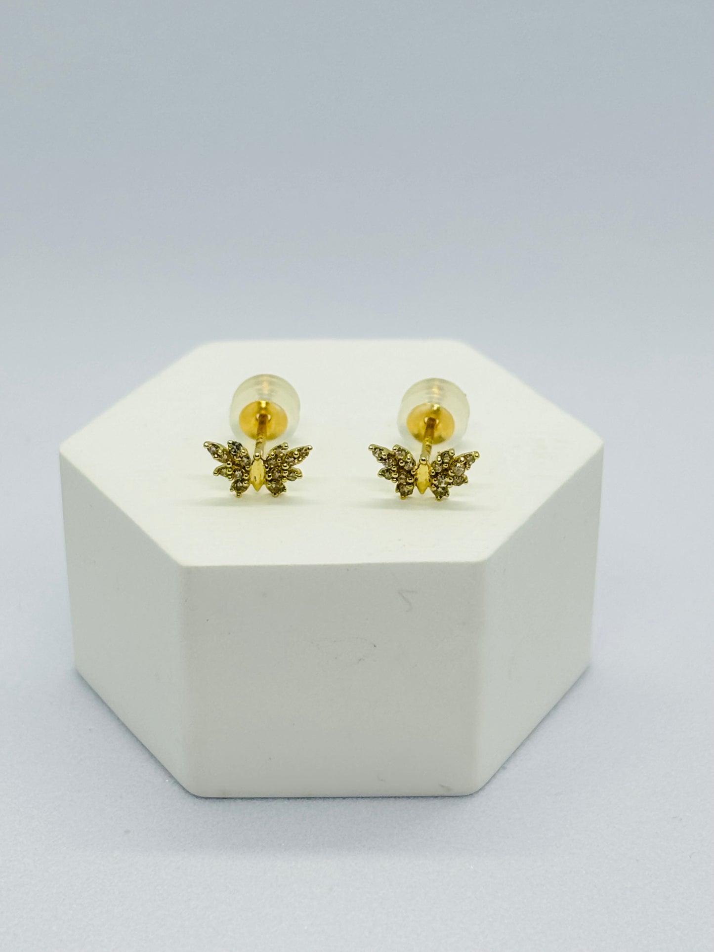 K18 Japan Gold Butterfly Earrings 0.10 carat Natural Diamond