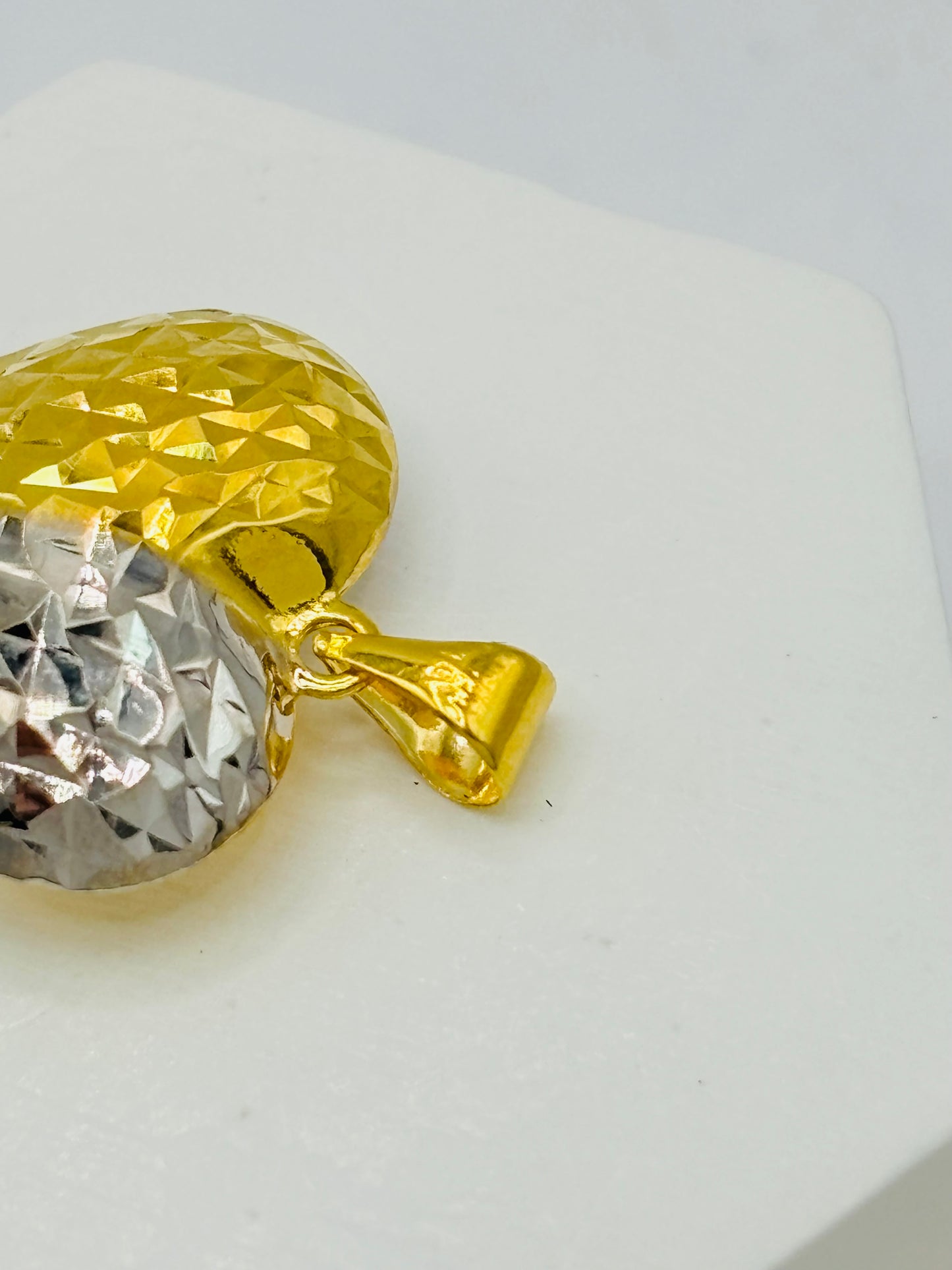 18K Gold Heart Diamond Cut Pendant