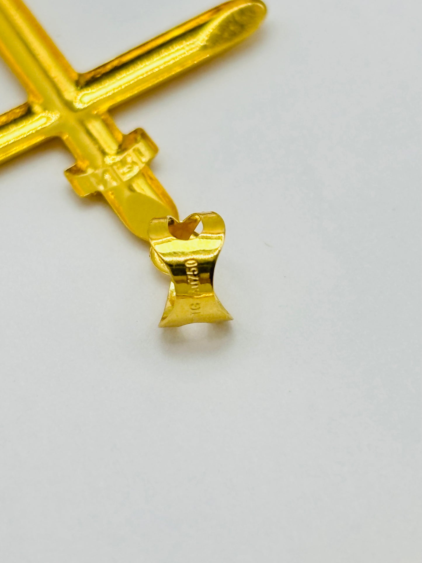 18K Gold Cross Pendant