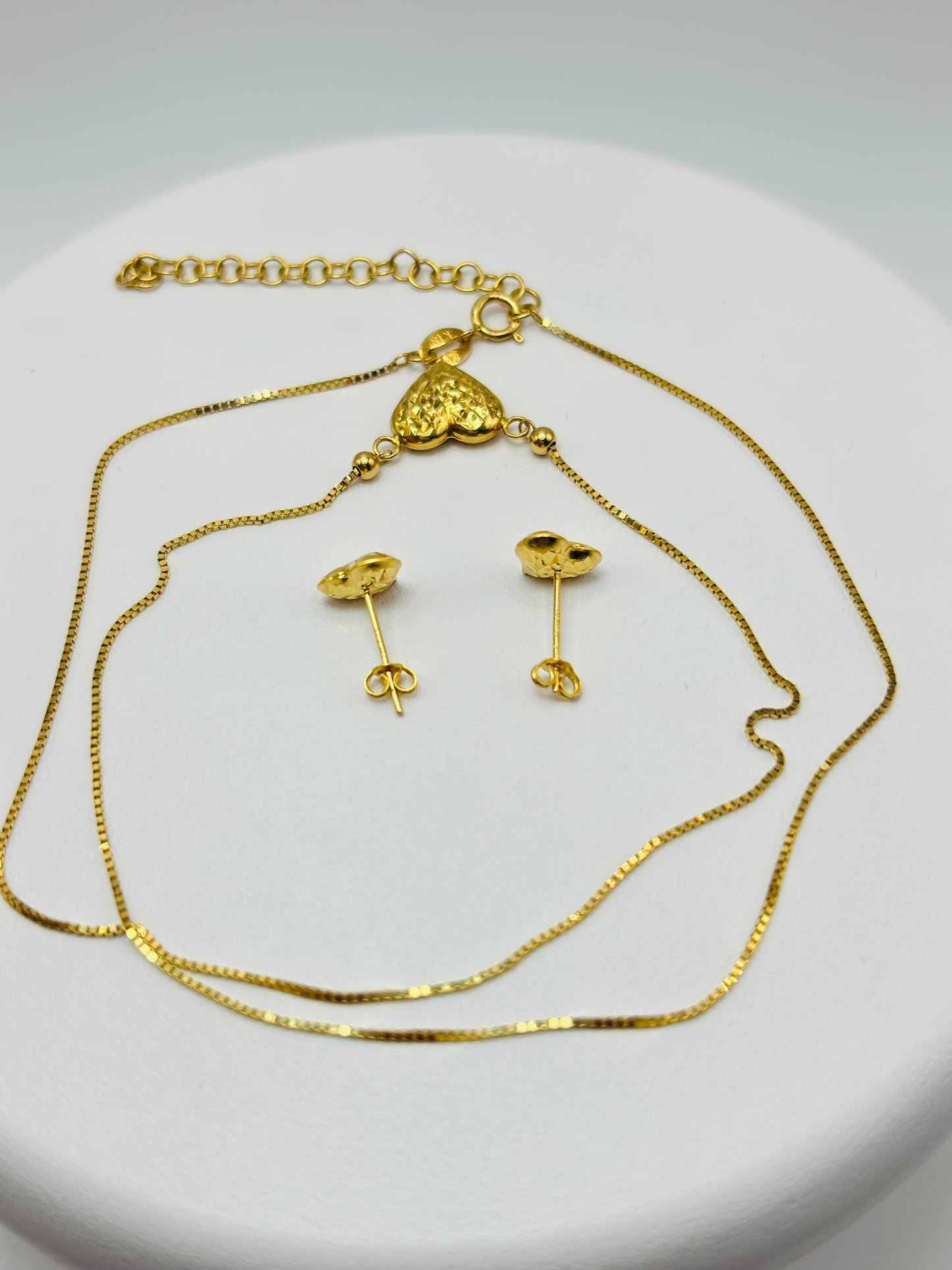 K18 Japan Gold Heart Attached Necklace and 18K Gold Earrings Set