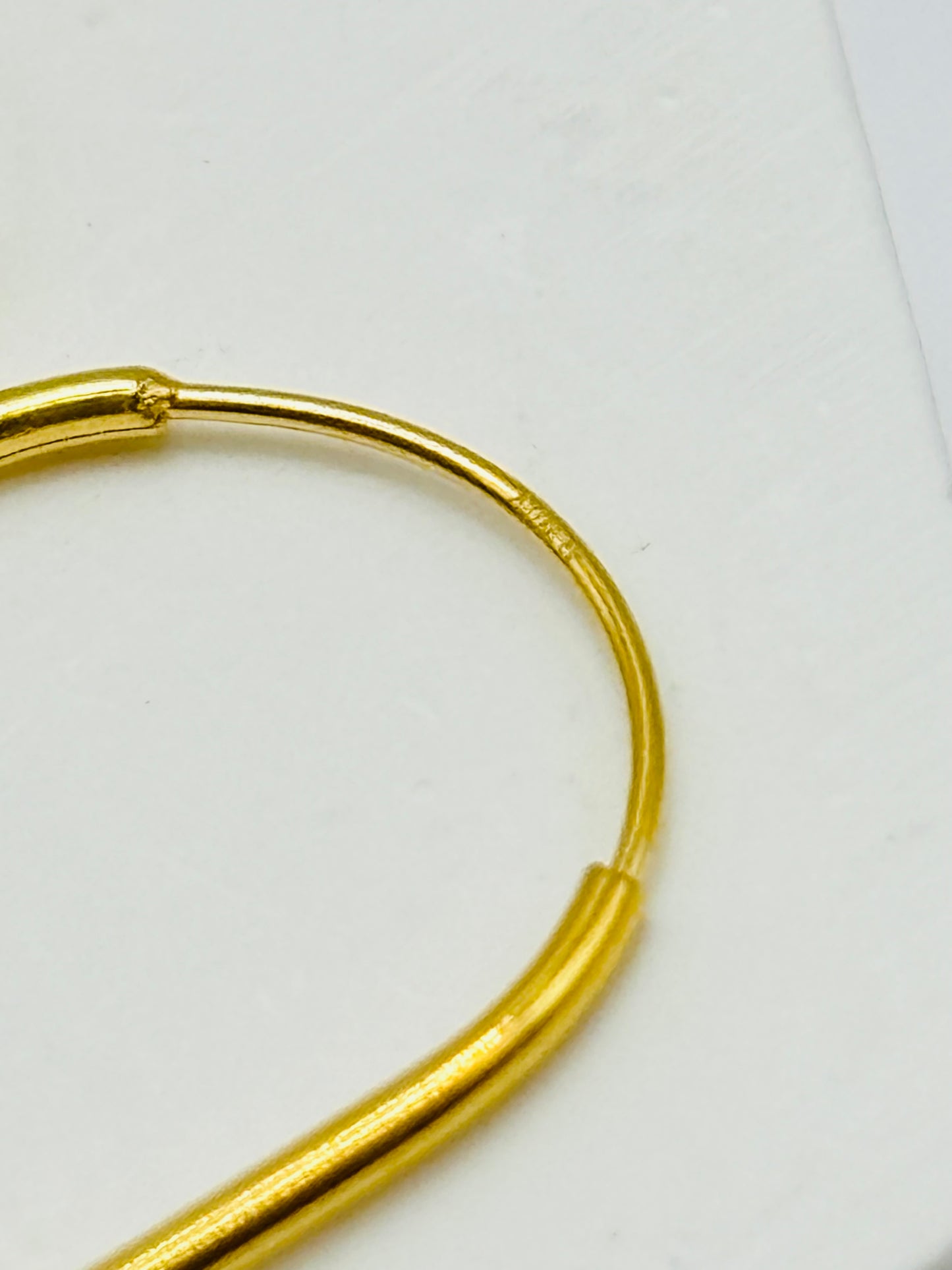 18K Gold Oval Loop Earrings