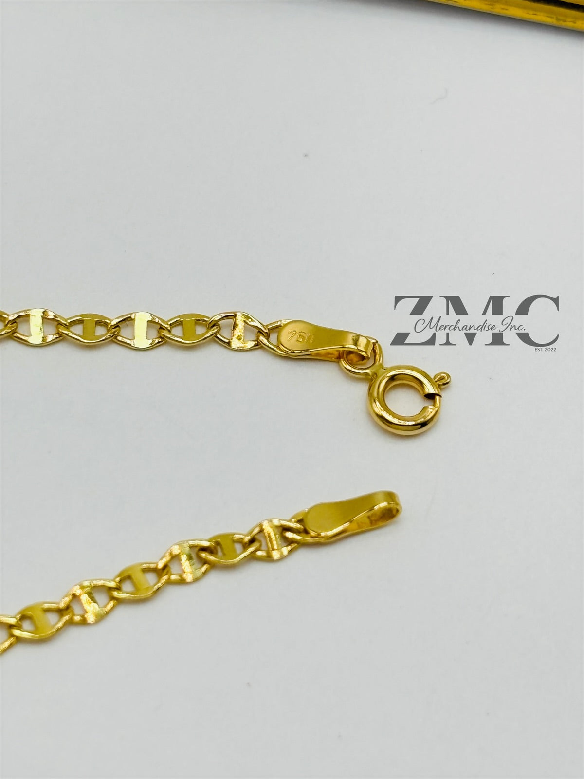 18K Gold Flat G Bracelet