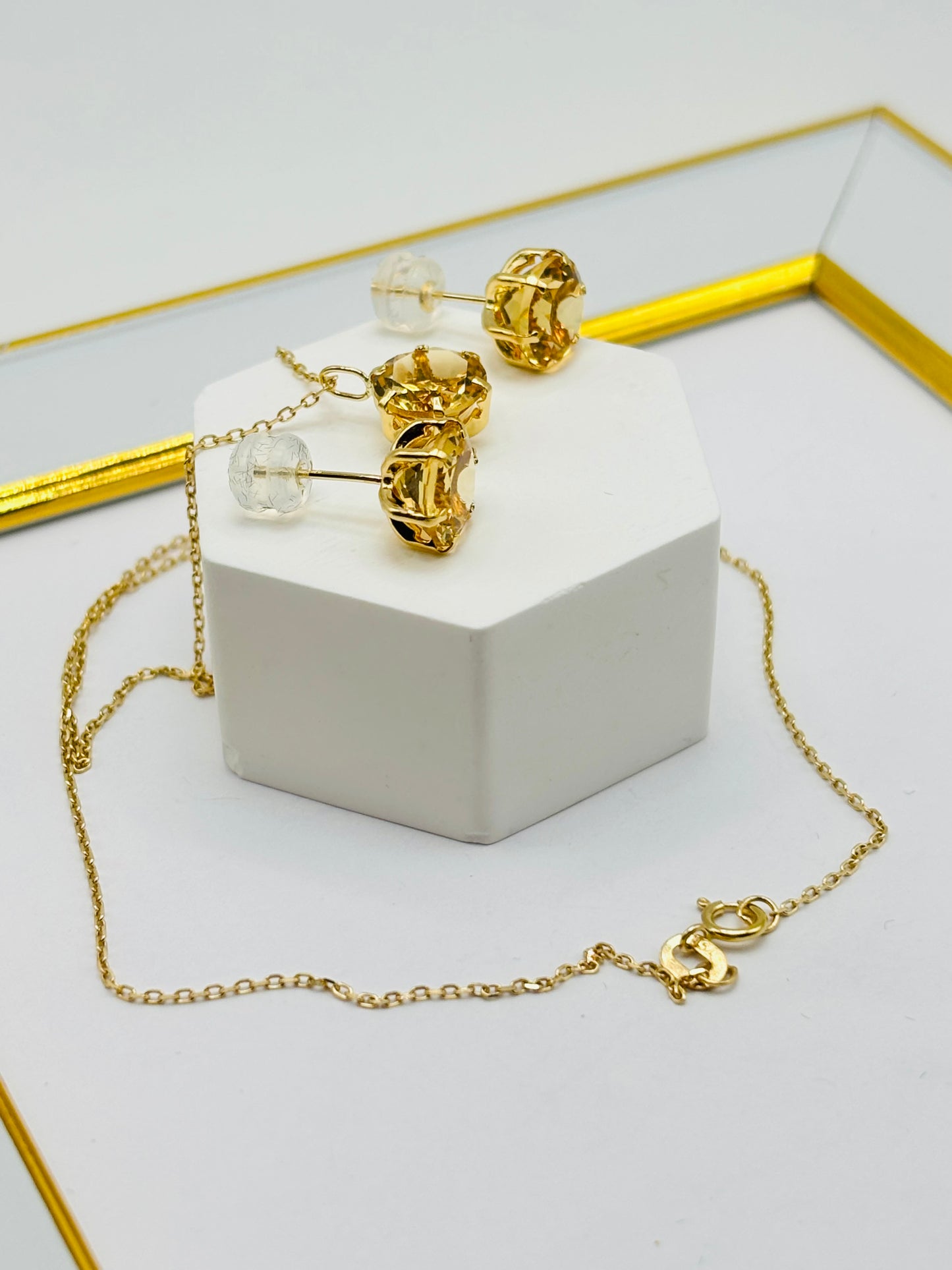 18K Gold Necklace with Natural Citrine Pendant and Earrings Set