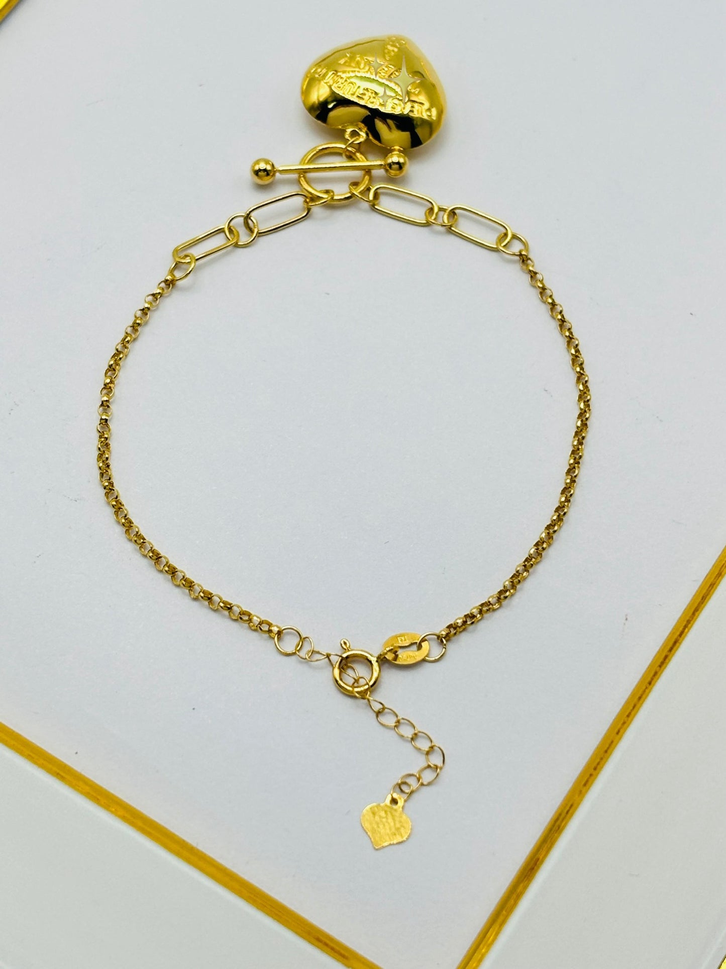 18K Gold Heart Attached Bracelet
