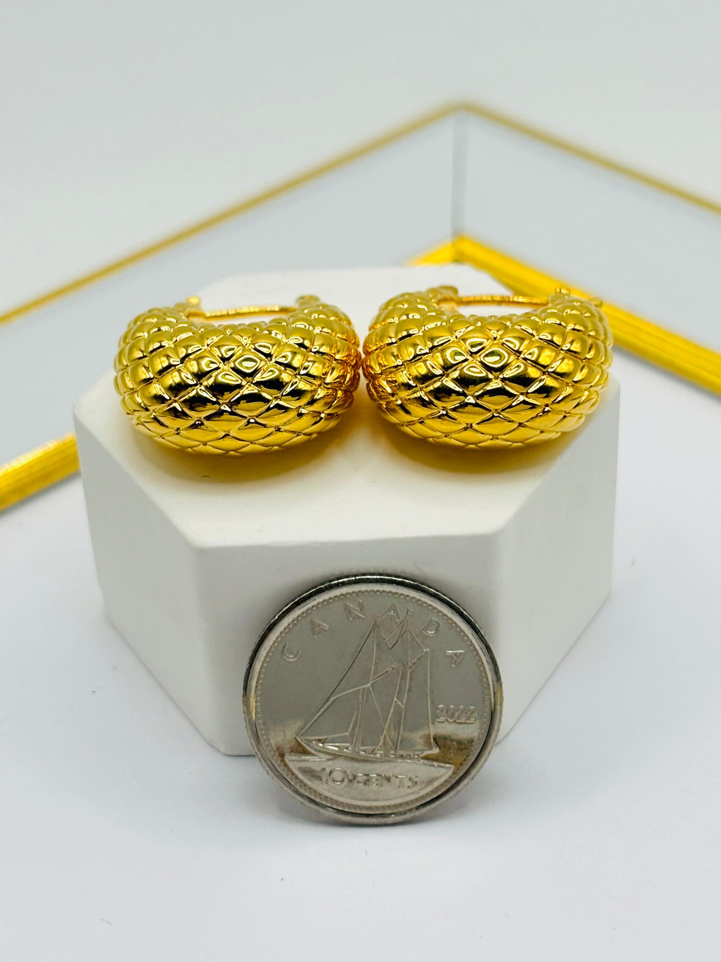 18K Gold Woven Pattern Loop Earrings (Electroform)