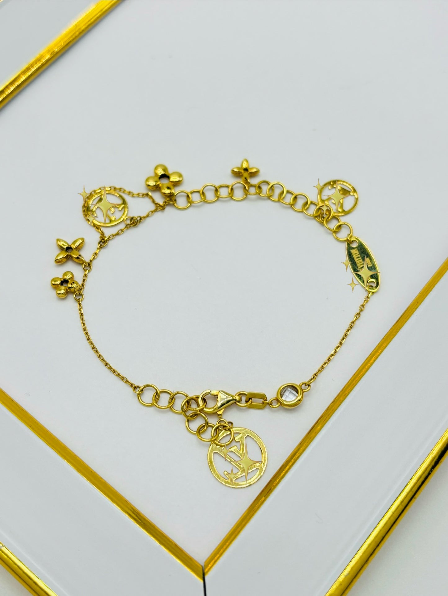 K18 Japan Gold Charm Bracelet