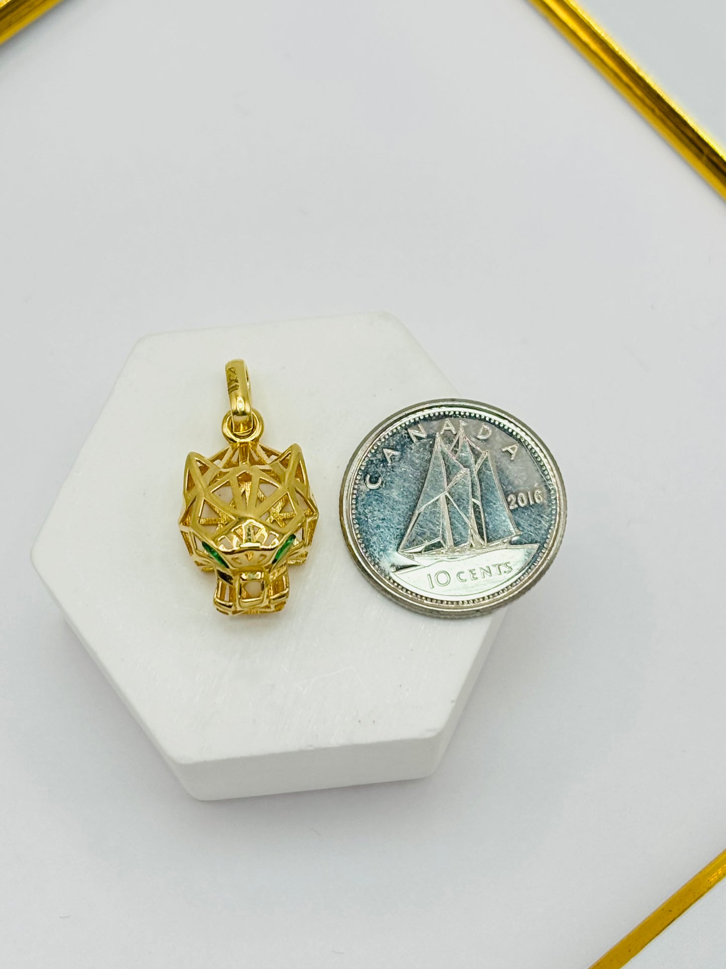 K18 Japan Gold Panther Pendant