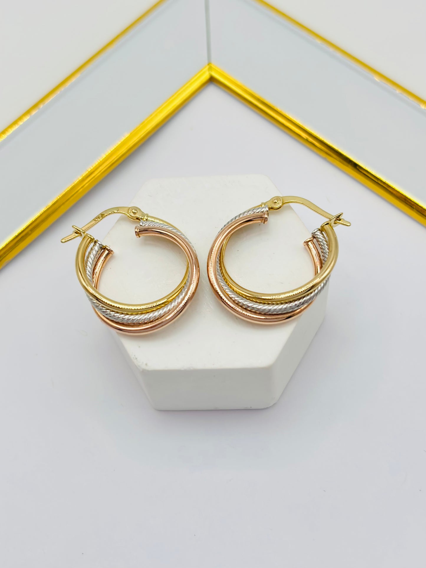 K18 Japan Gold Tri-Color Loop Earrings