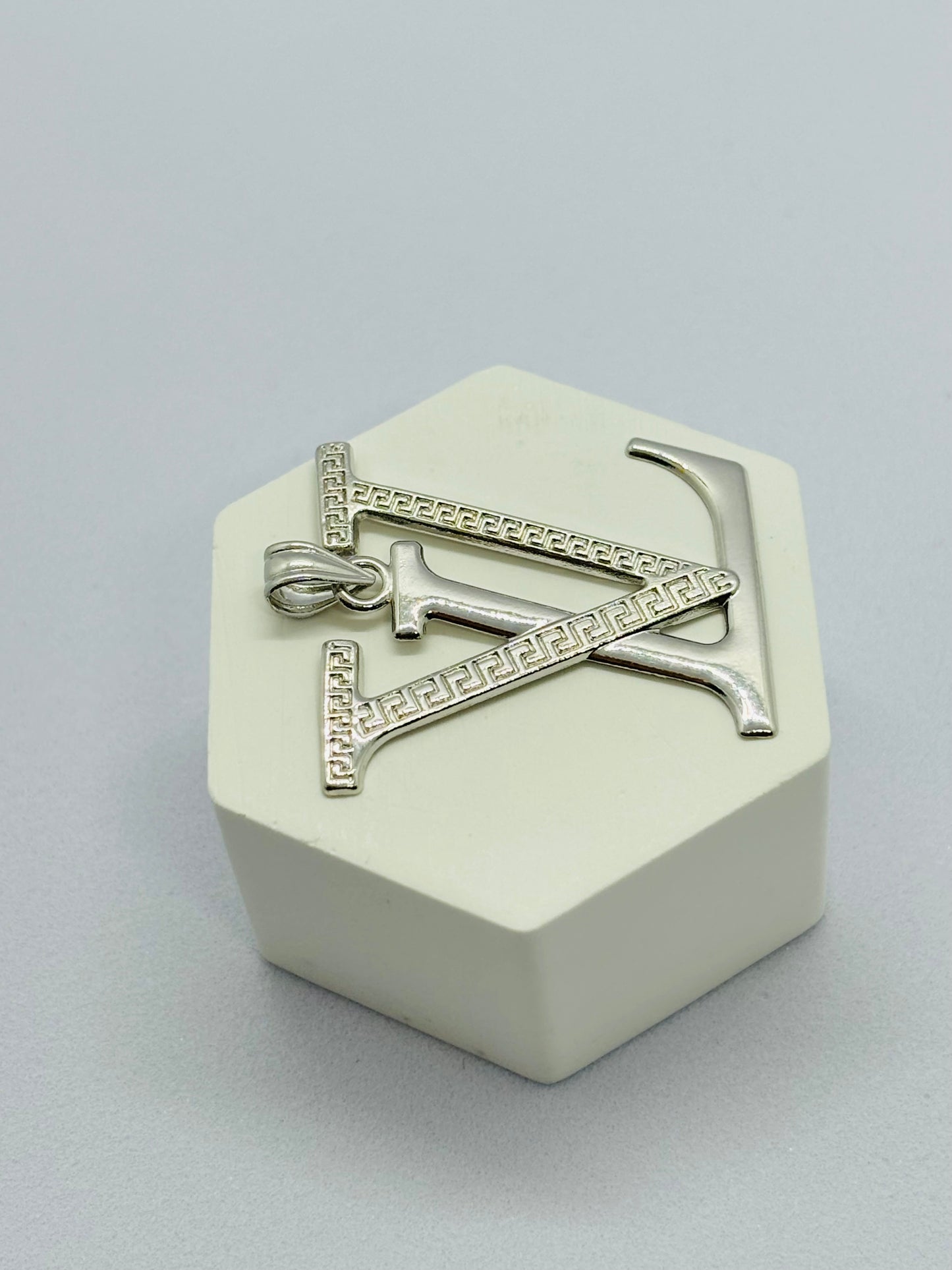 18K White Gold Pendant (Chain NOT Included)