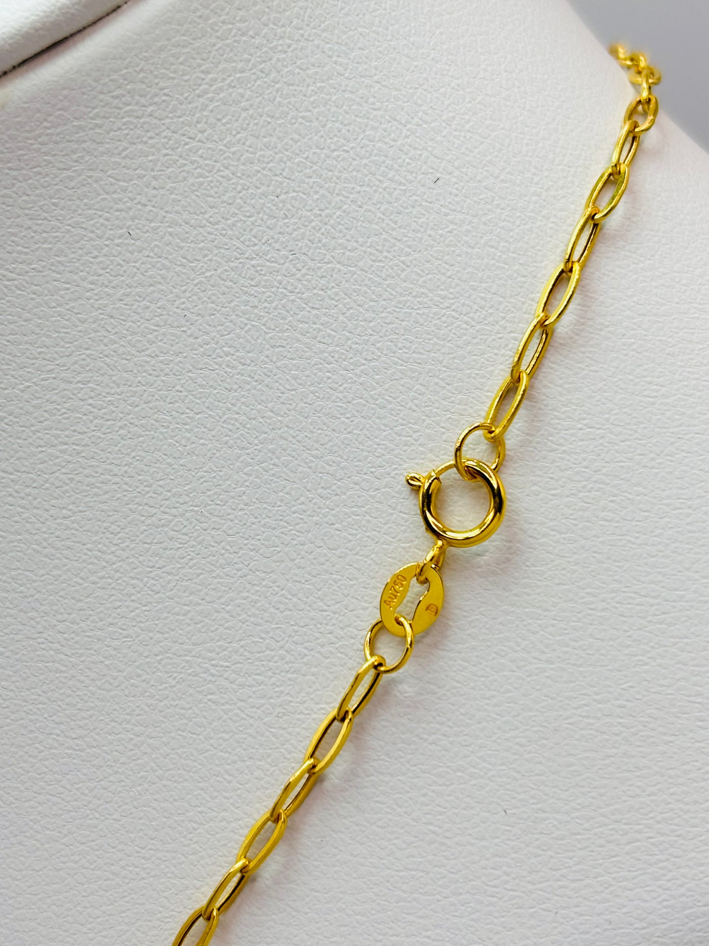 18K Gold Heart Natural Diamond Necklace