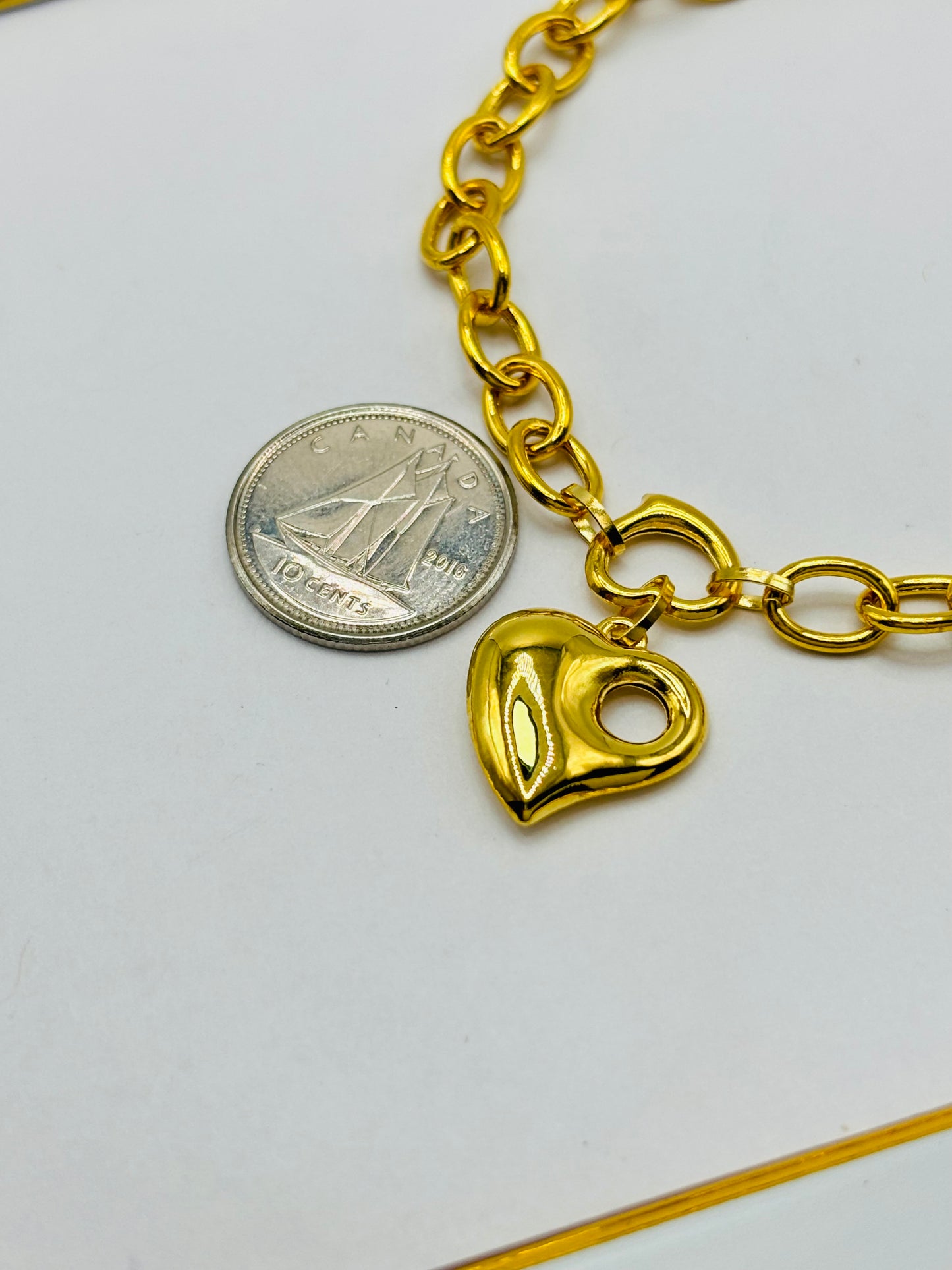 18K Gold Bracelet with Heart Charm