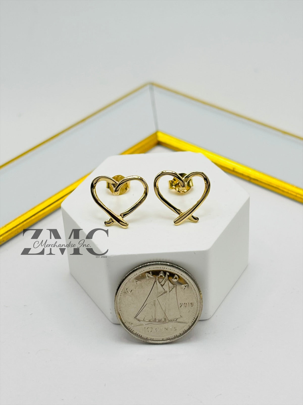 18K Gold Open Heart Earrings