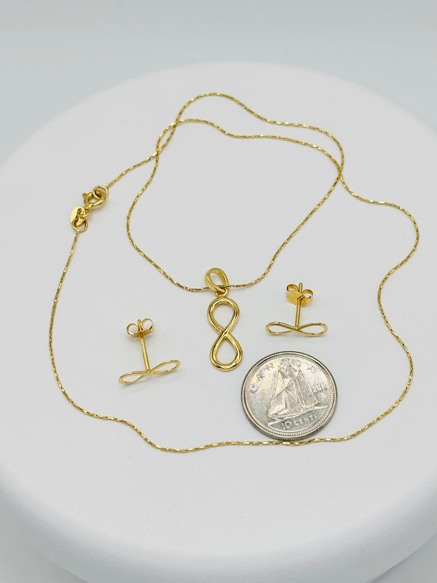 18K Gold Infinity Earrings and Necklace Set