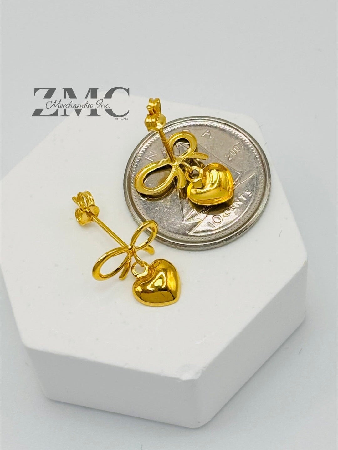 18K Gold Ribbon Heart Earrings