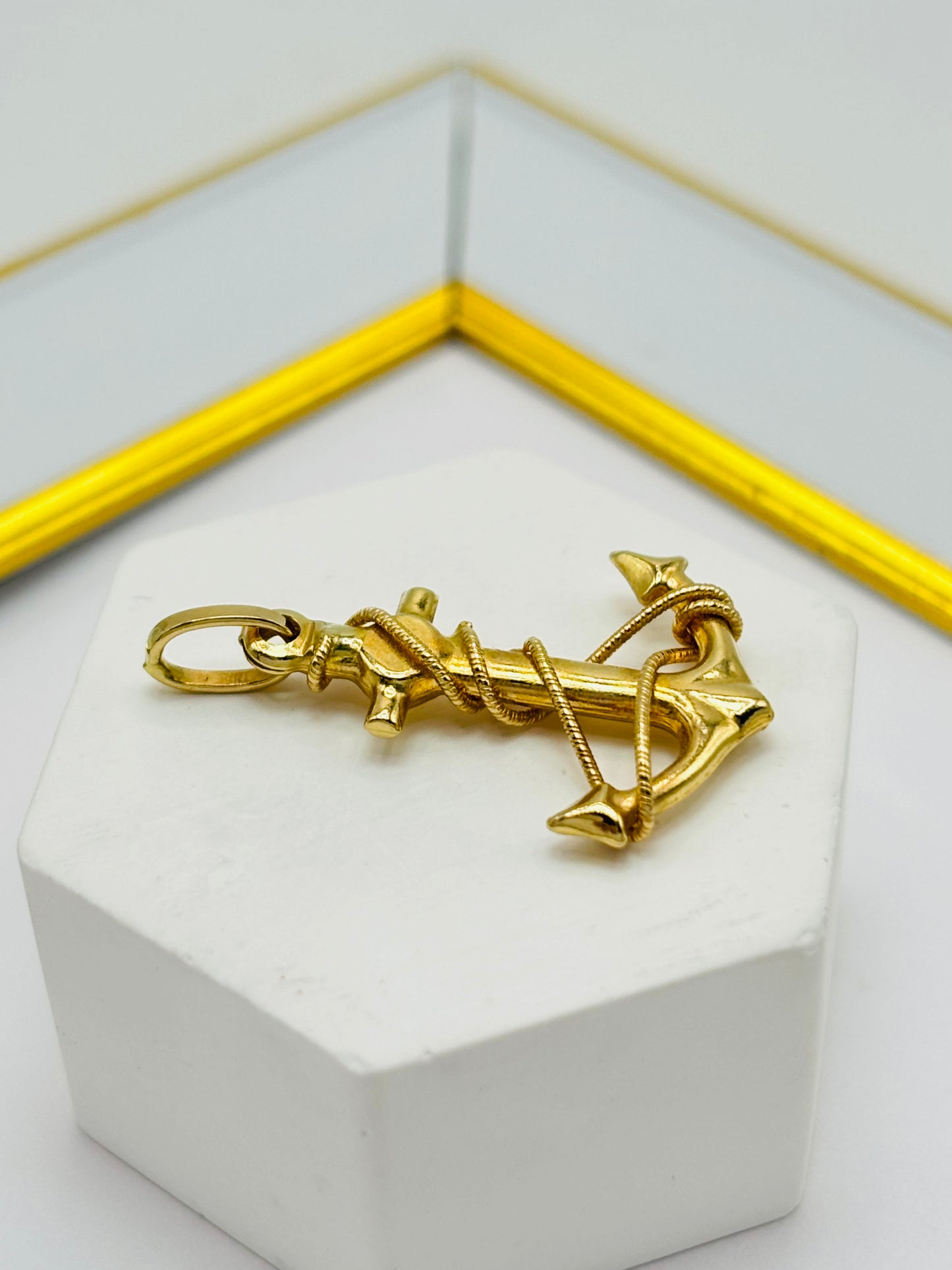 K18 Japan Gold Anchor Pendant