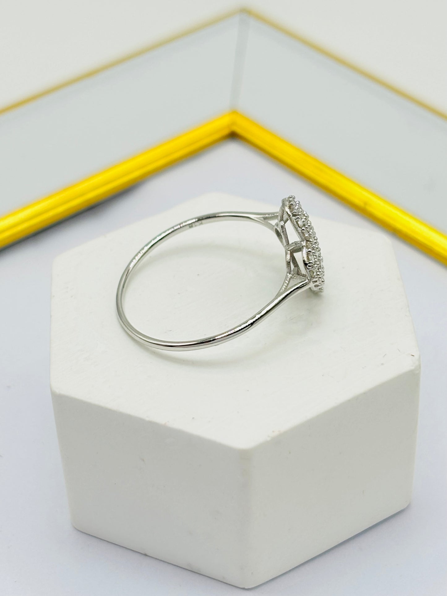 K18 Japan Gold Clover 0.50 carat Natural Diamond Ring