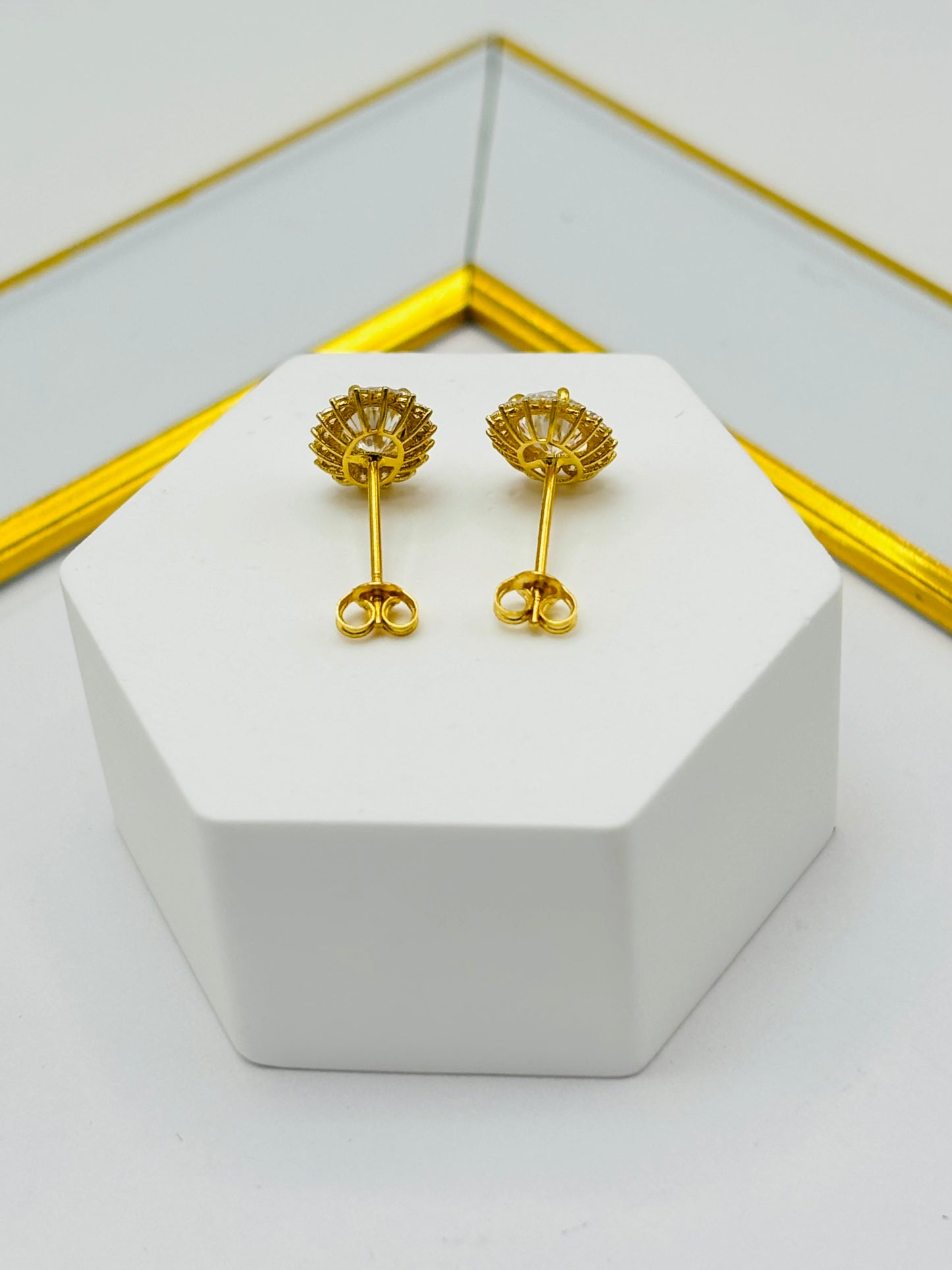 18K Gold Oval Moissanite Diamond Earrings