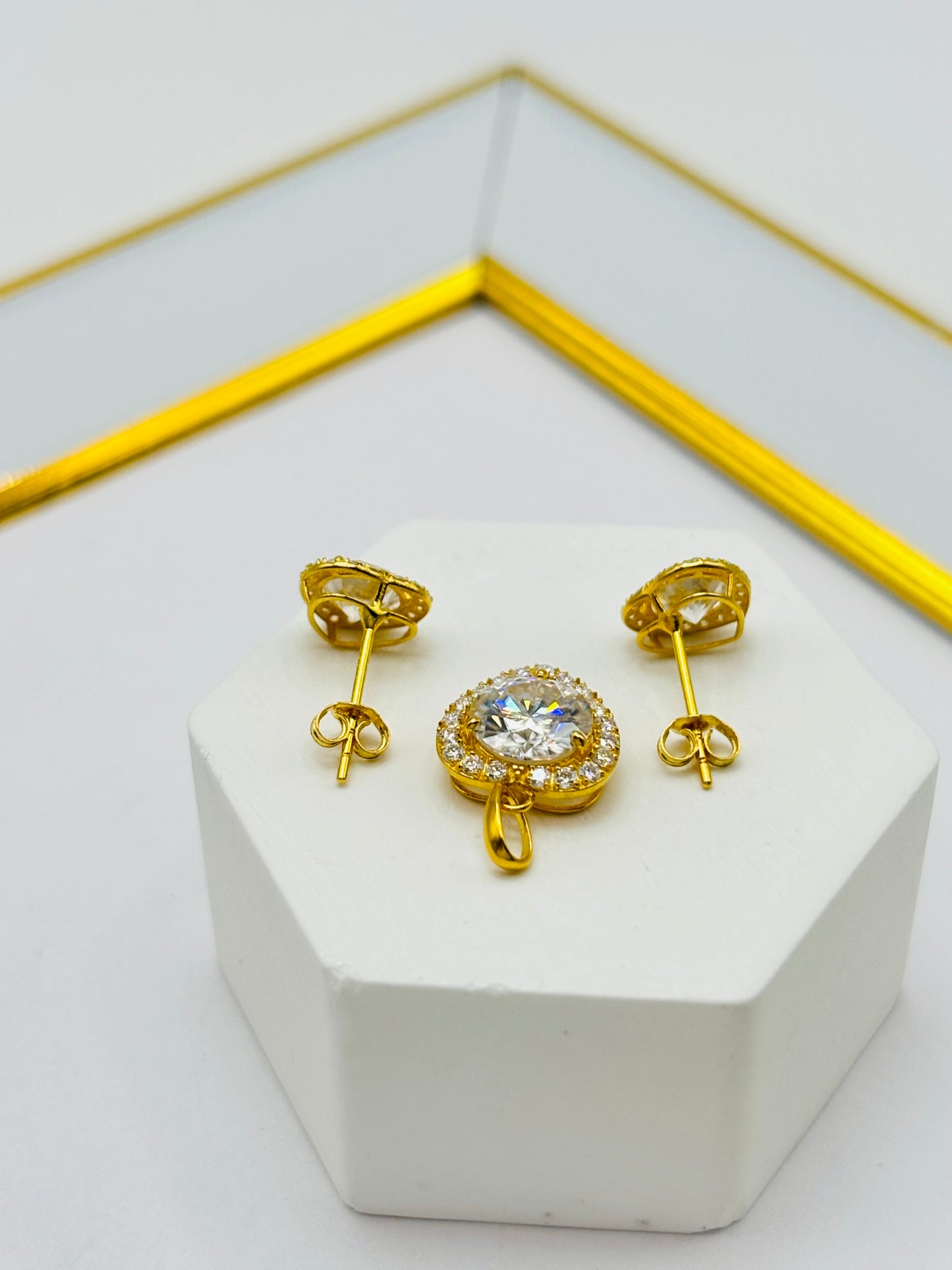 18K Gold Heart Earrings and Pendant Set Moissanite Diamond