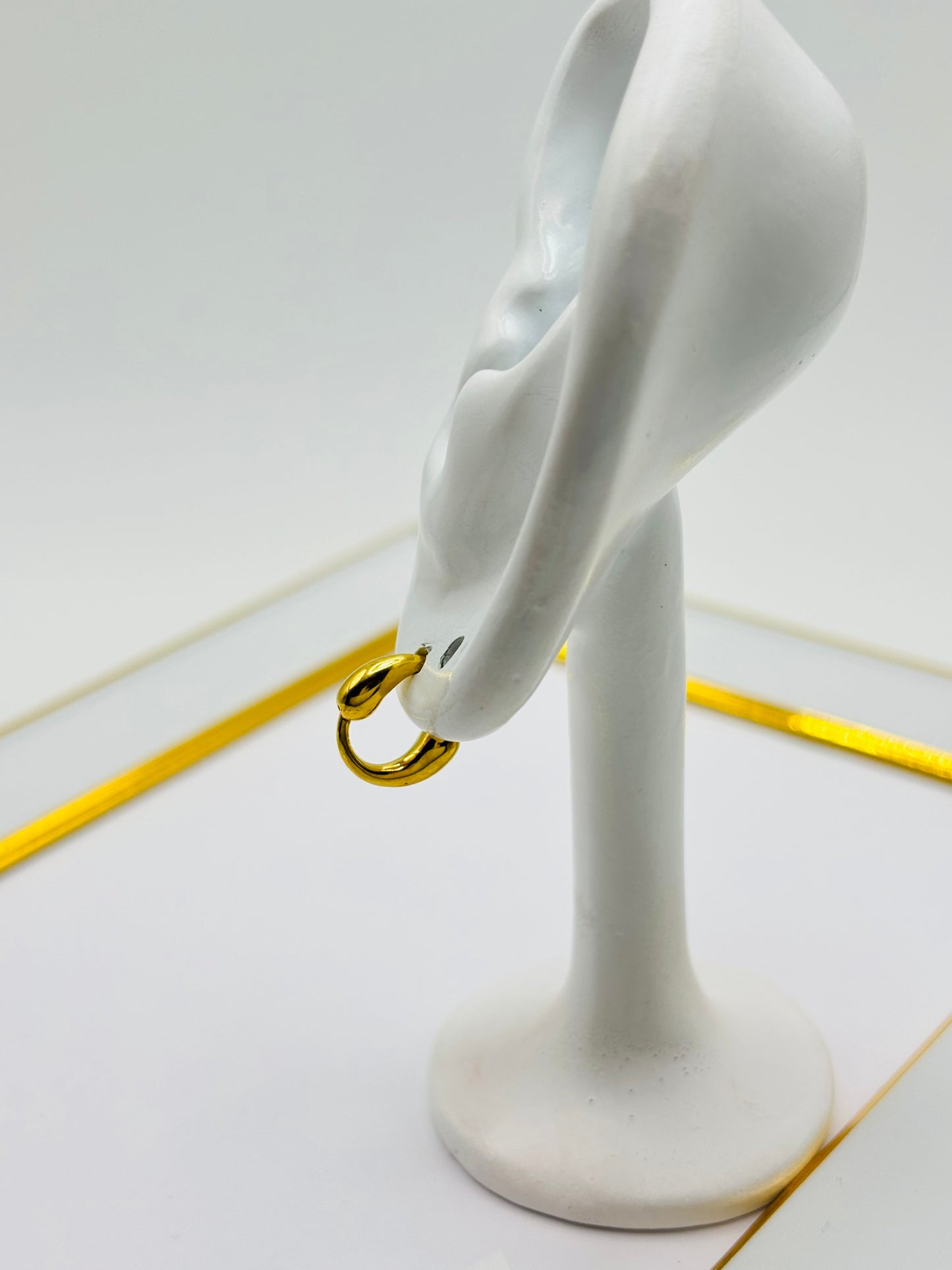 18K Gold Teardrop Loop Earrings