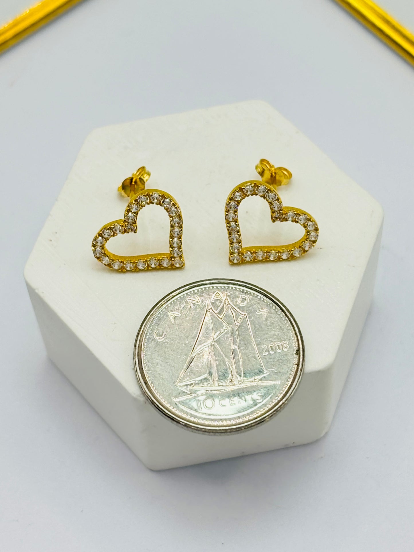 18K Gold Heart Stone Earrings