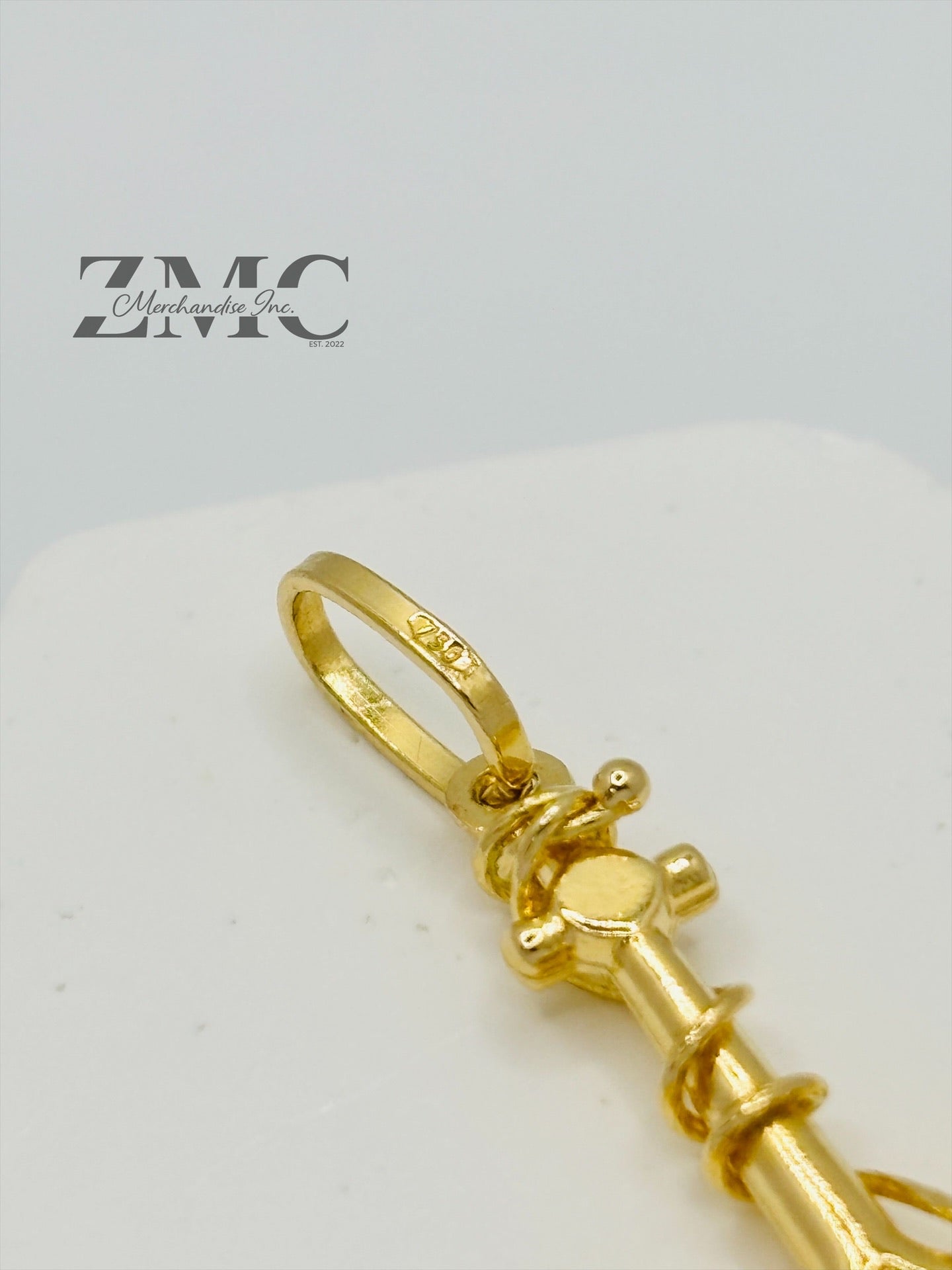 18K Gold Anchor Pendant