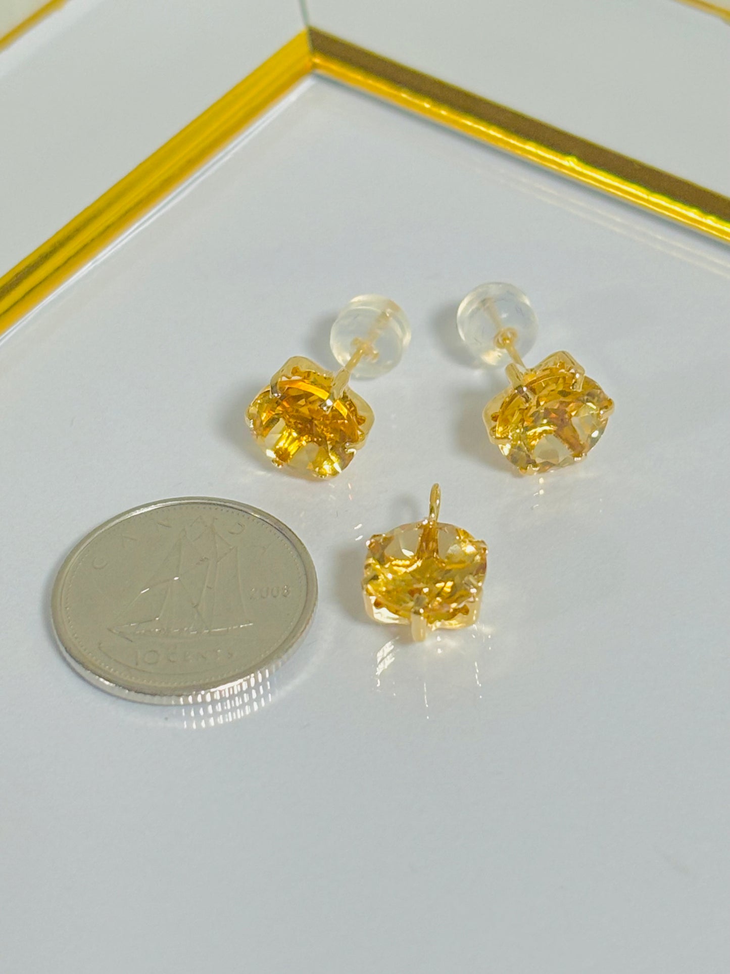 K18 Japan Gold Natural Citrine Earrings and Pendant Set