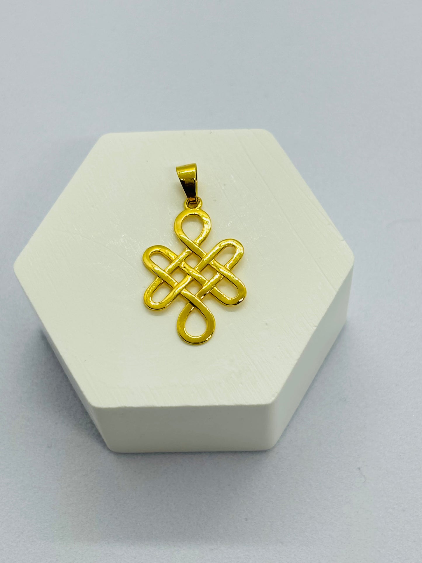 18K Gold Lucky Mystic Knot Pendant