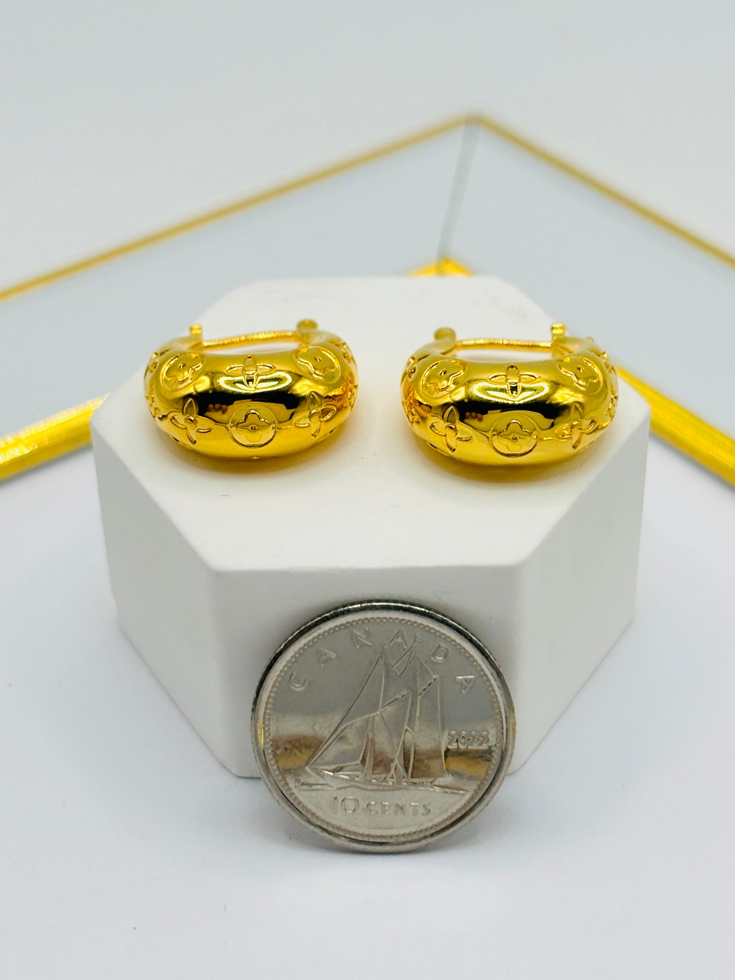 18K Gold Pattern Loop Earrings (Electroform)