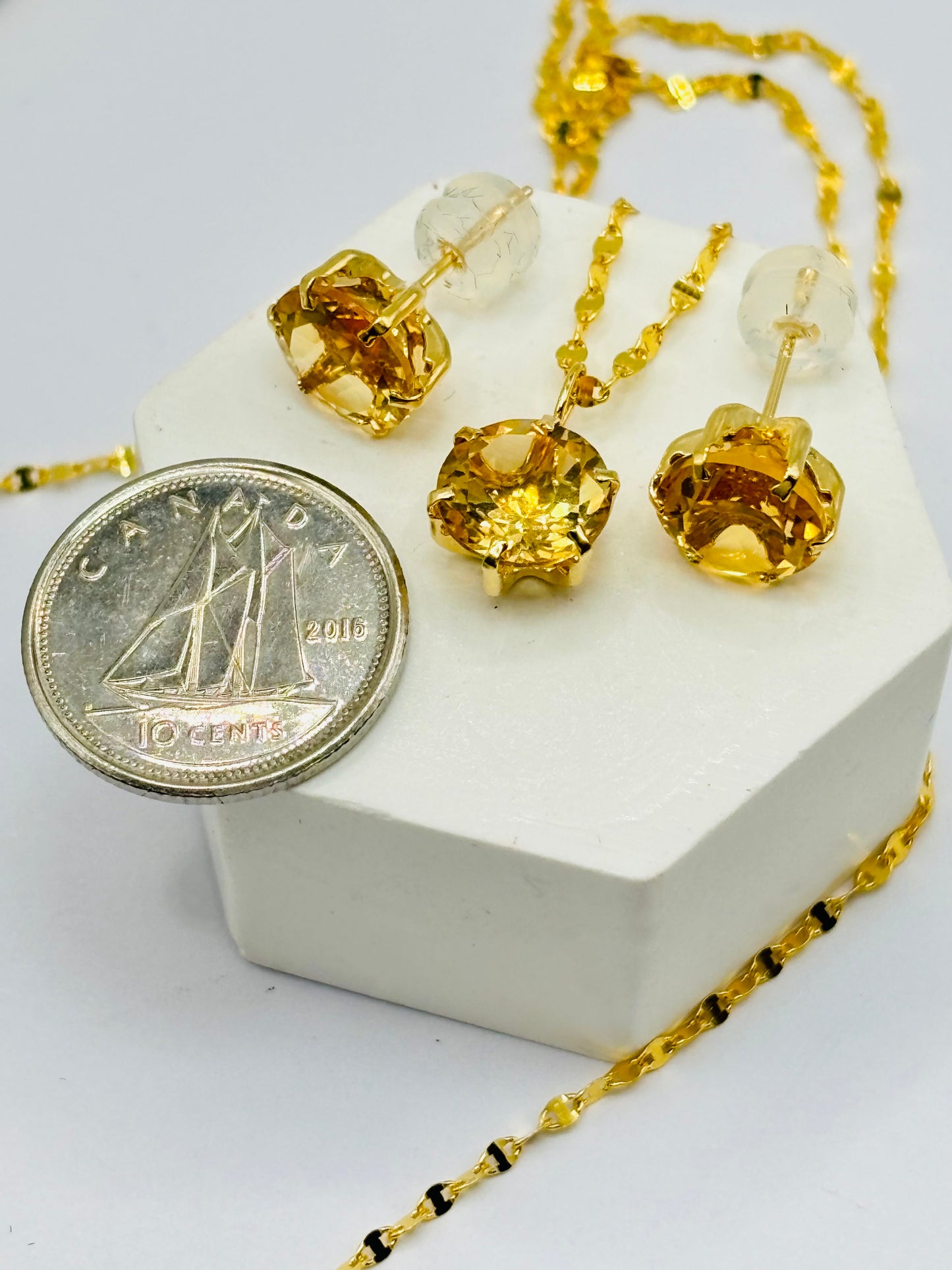 18K Gold Dancing Chain with K18 Japan Gold Natural Citrine Earrings and Pendant Set