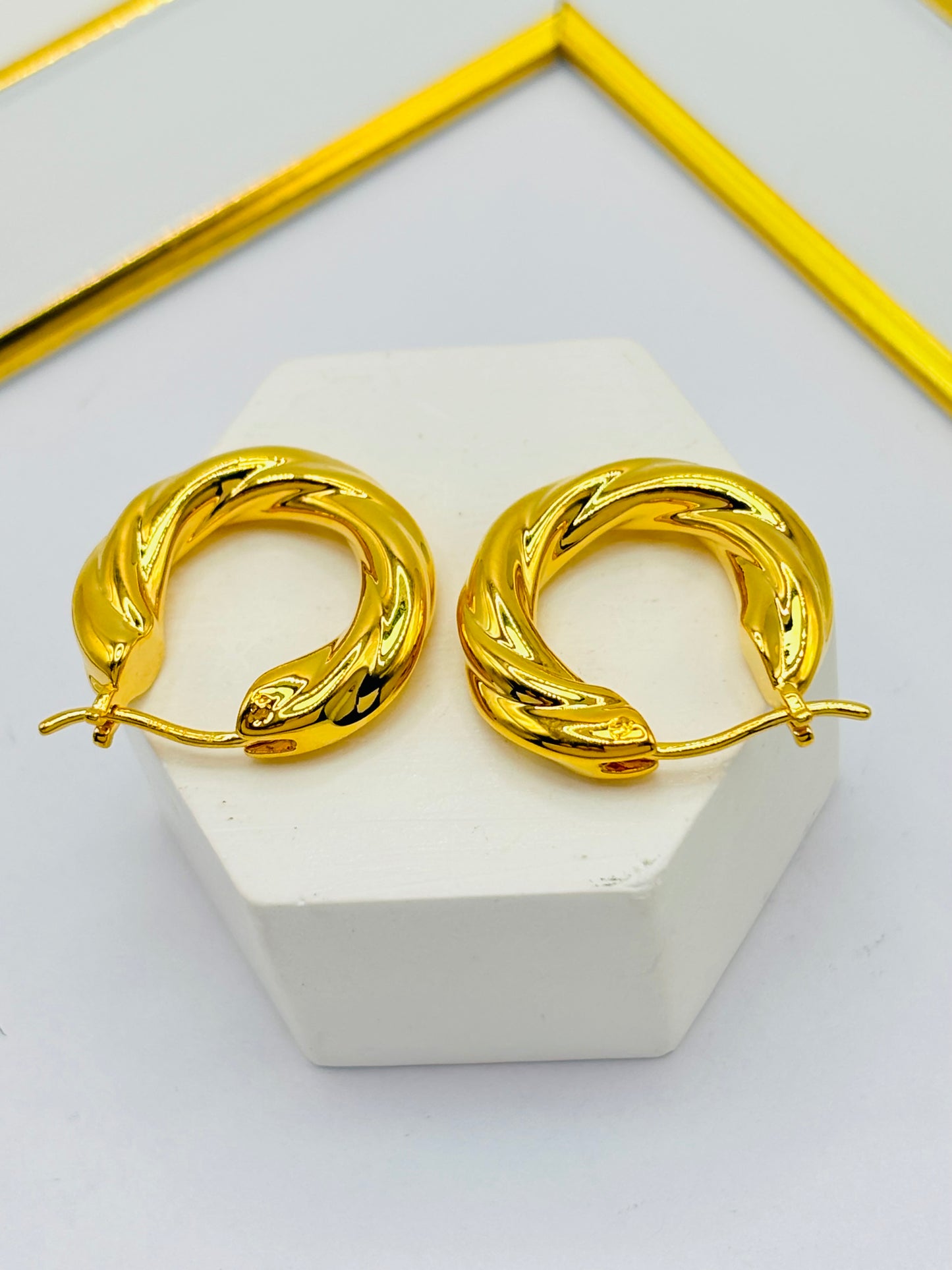 18K Gold Twisted Loop Earrings (Electroform)