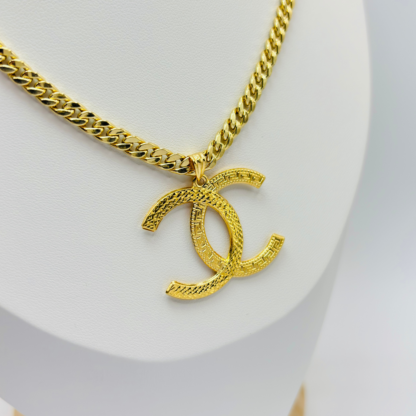 18K Gold C Necklace
