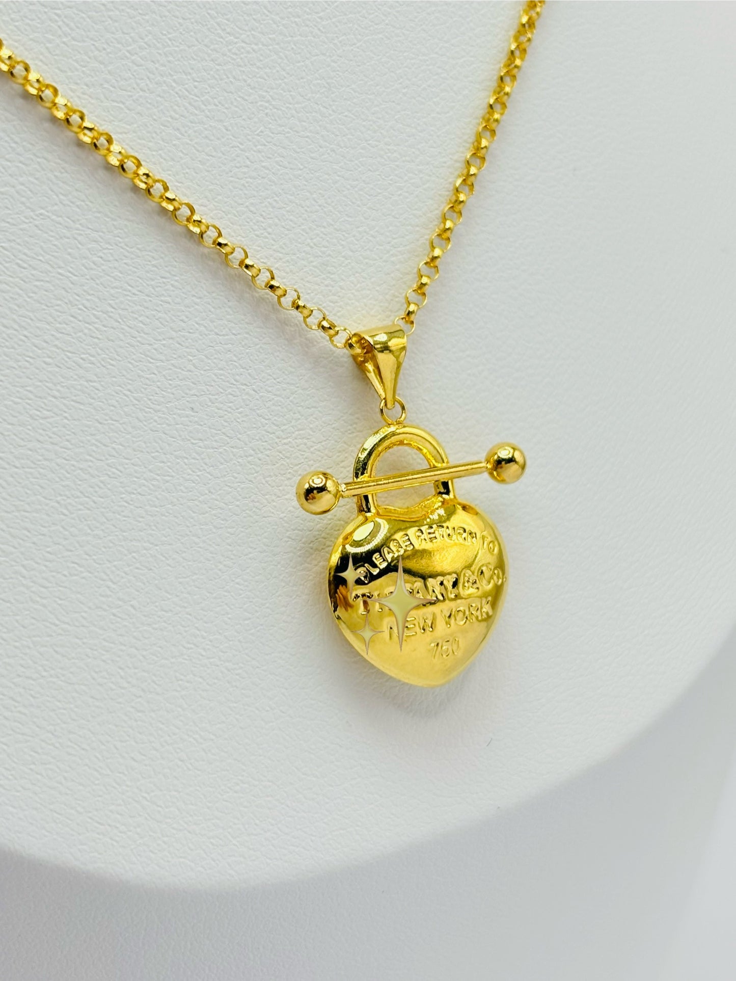 18K Gold Tauco Heart Necklace