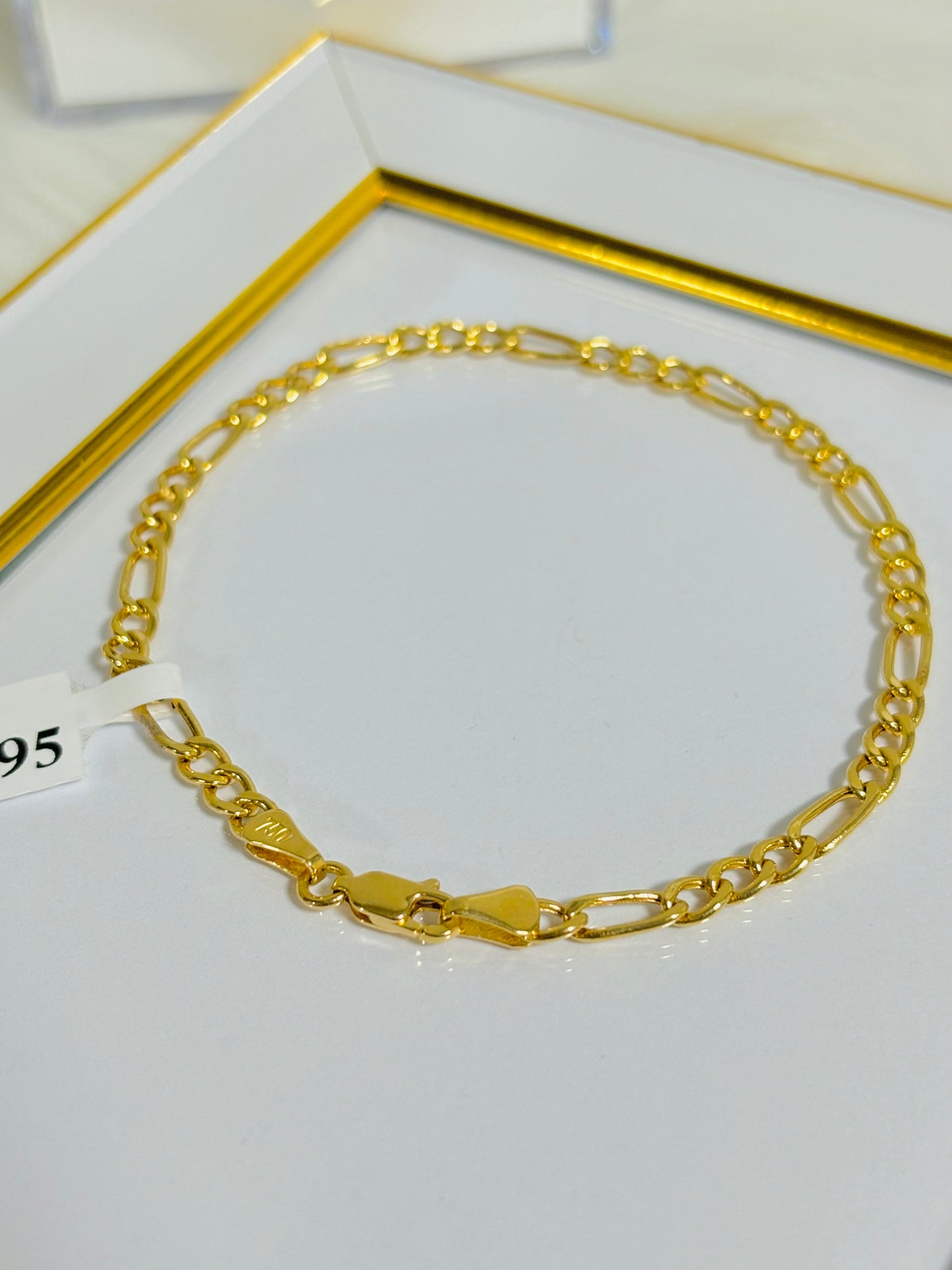 18K Gold Bracelet