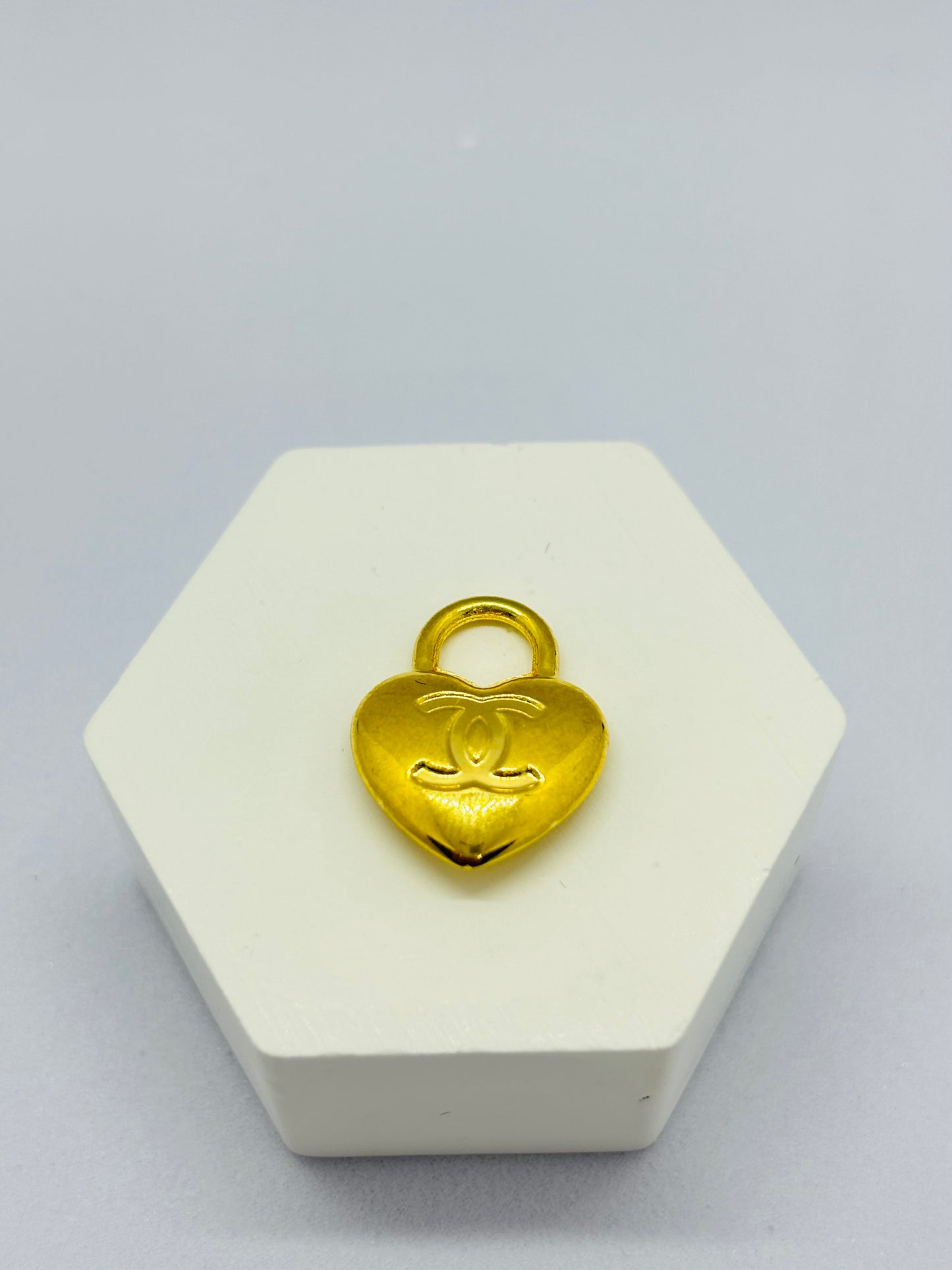 18k Gold Heart Pendant