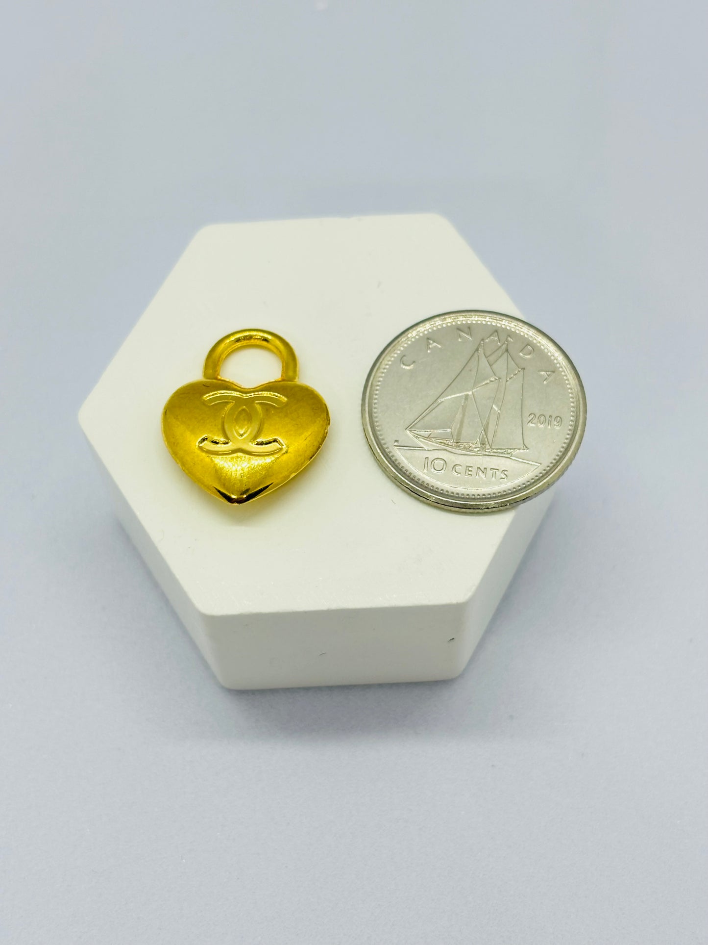 18k Gold Heart Pendant