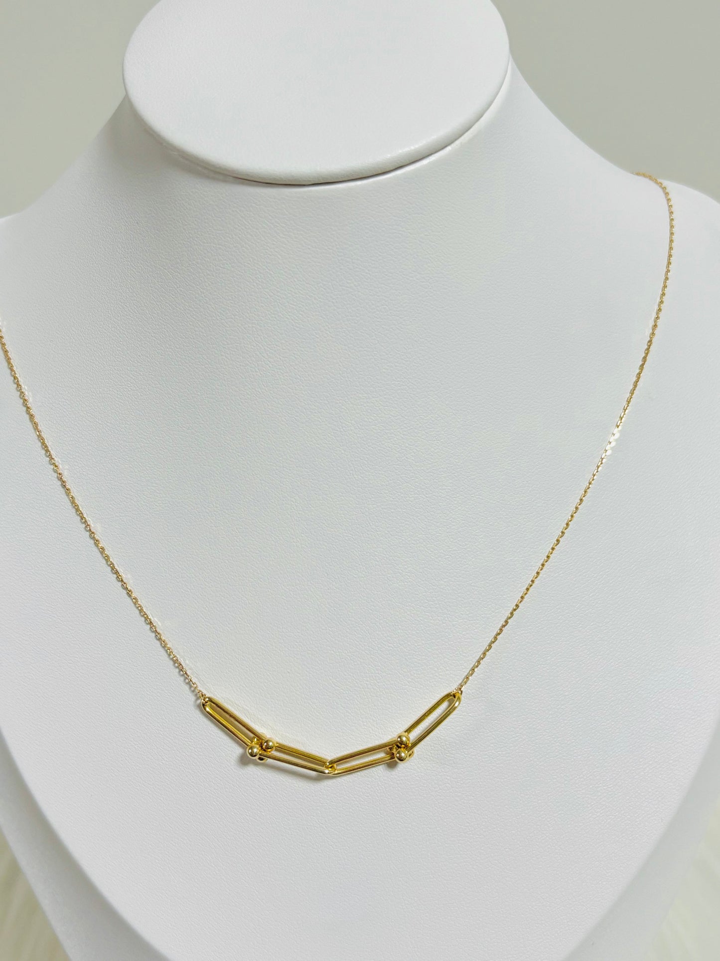 18K Gold Hardware Attached Pendant Necklace