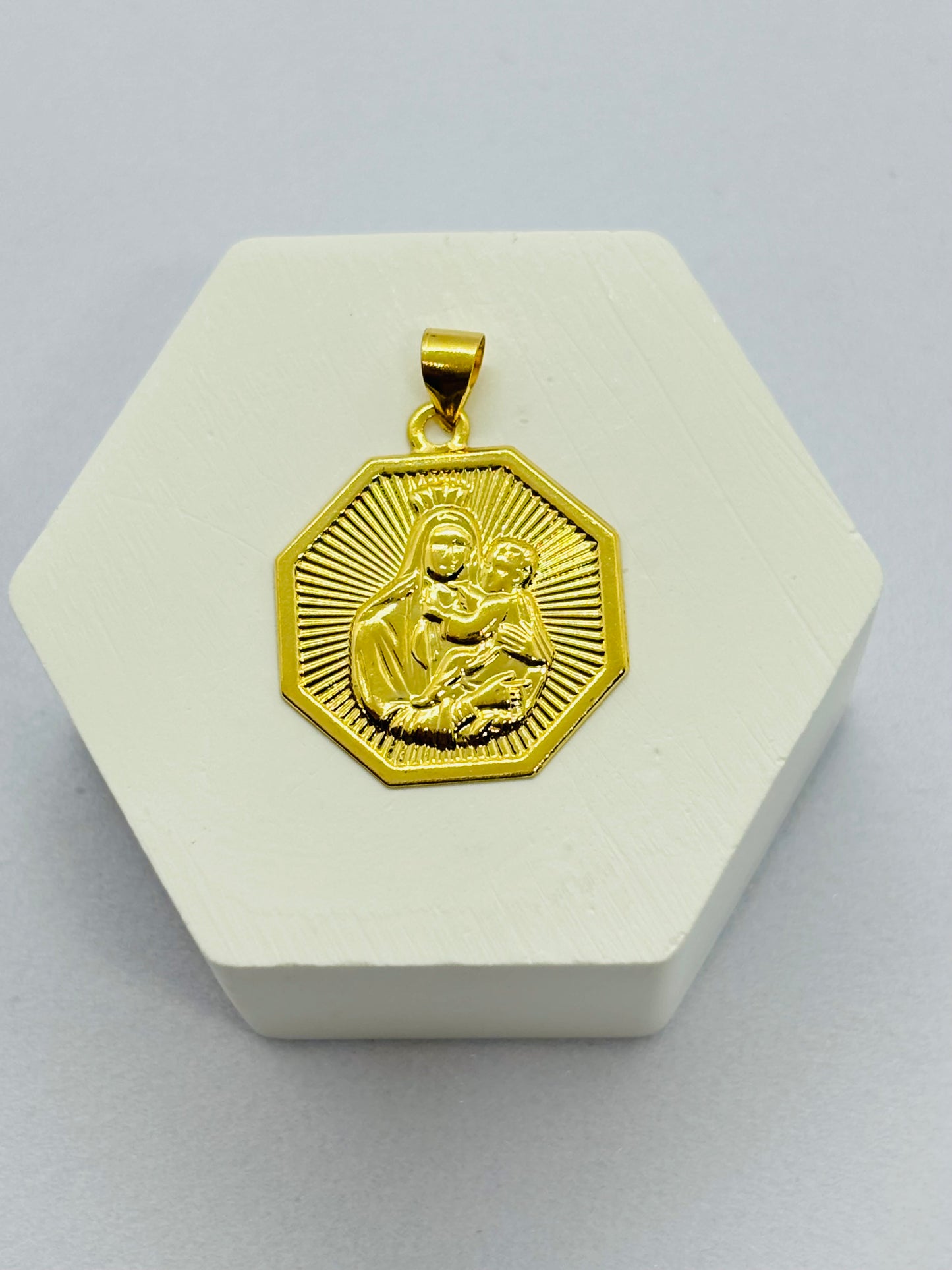 18K Gold Perpetual Help Pendant