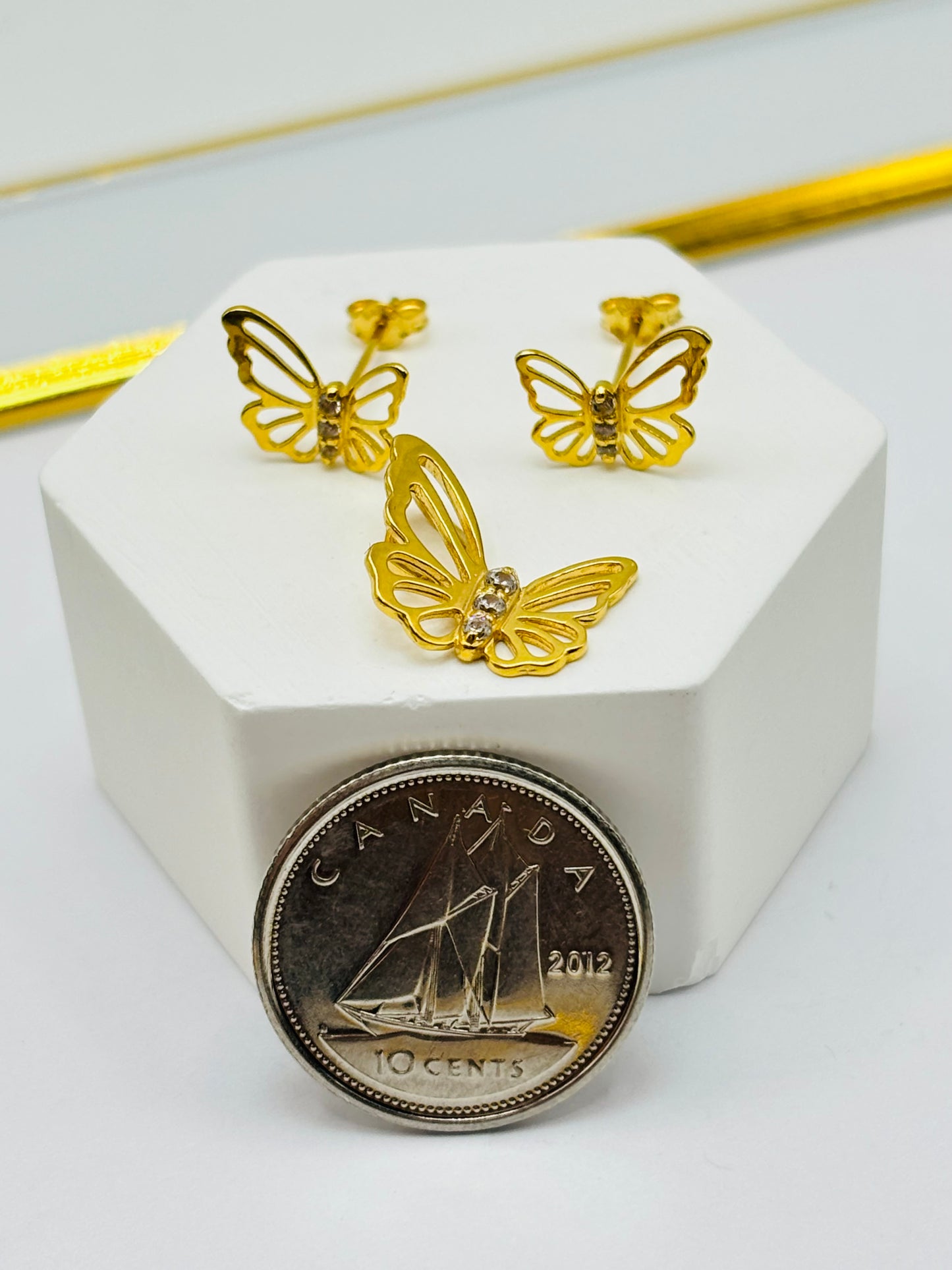 18K Gold Butterfly Earrings and Pendant Set