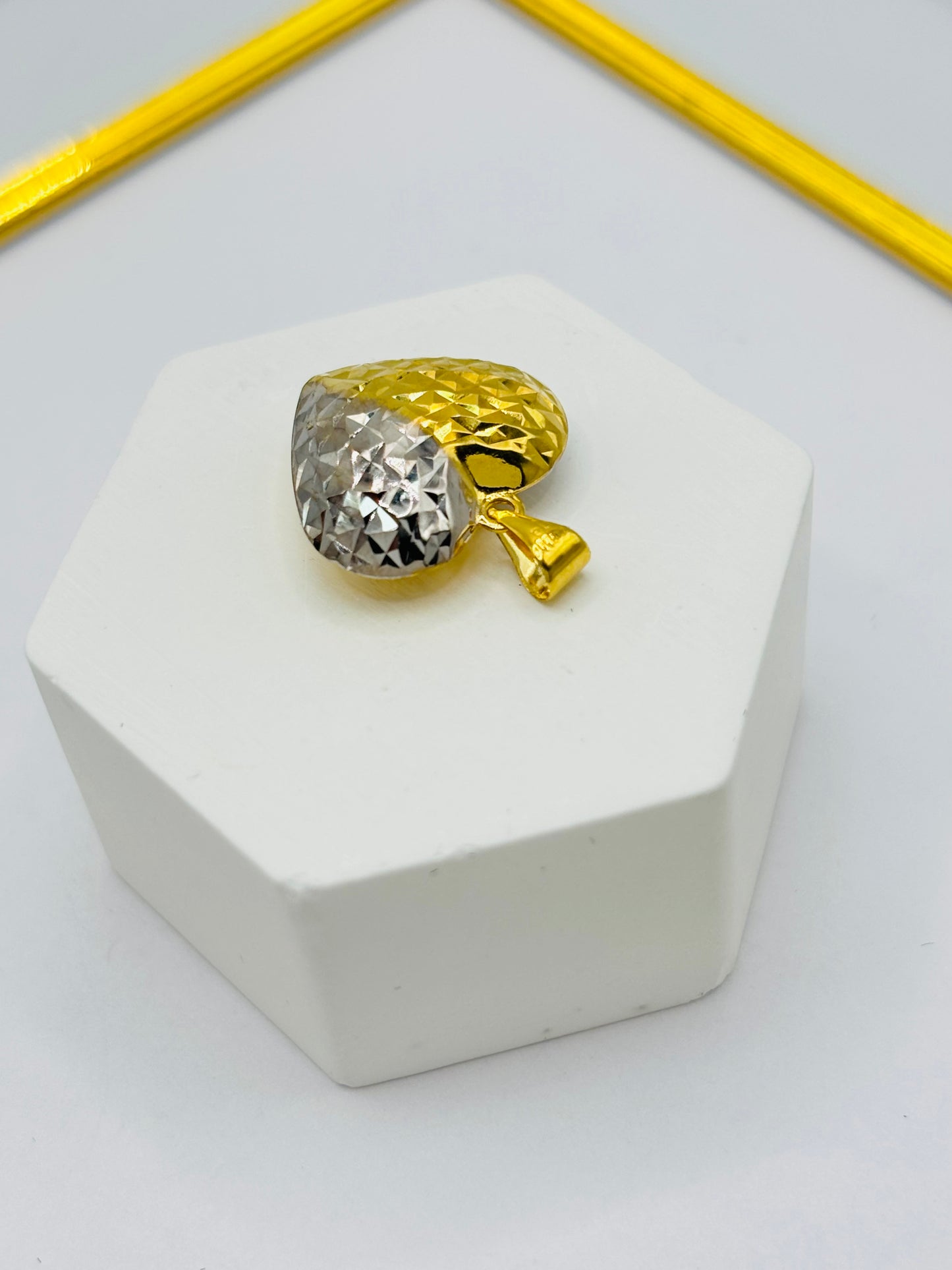 18K Gold Heart Diamond Cut Pendant