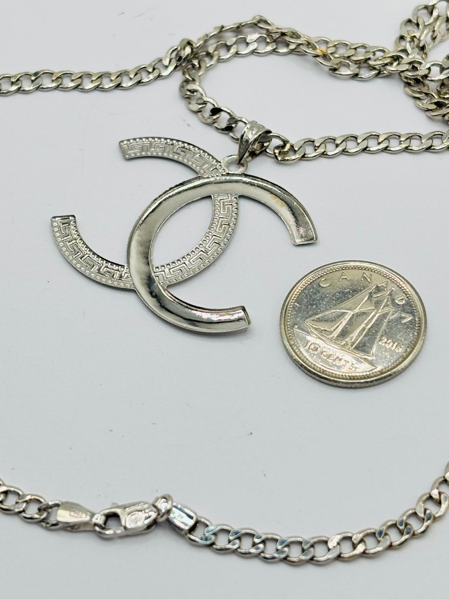18K White Gold Chain with Pendant Set