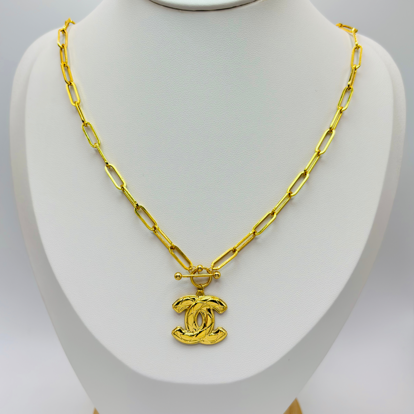 18K Gold Paperclip T-Lock Necklace