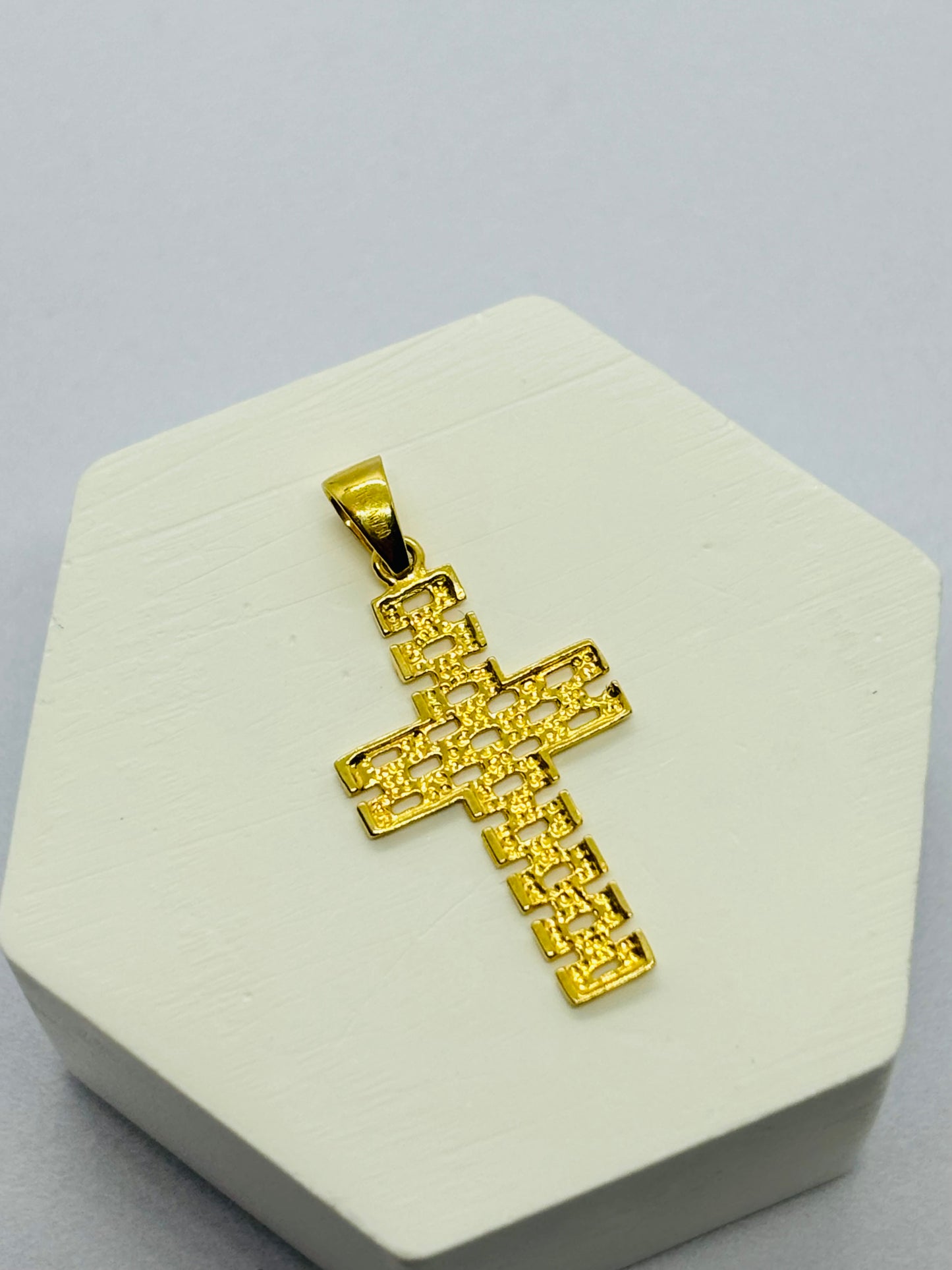 18K Gold Cross Pendant