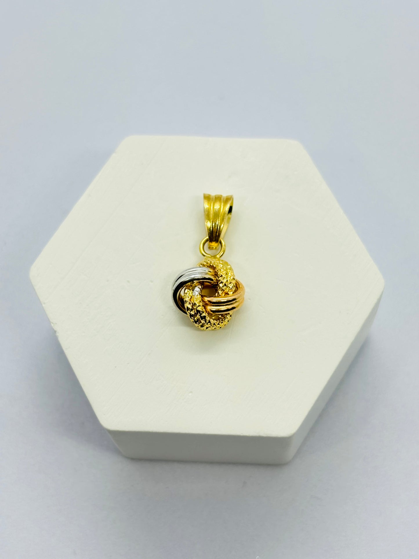 18K gold Tri-Color Knot Pendant