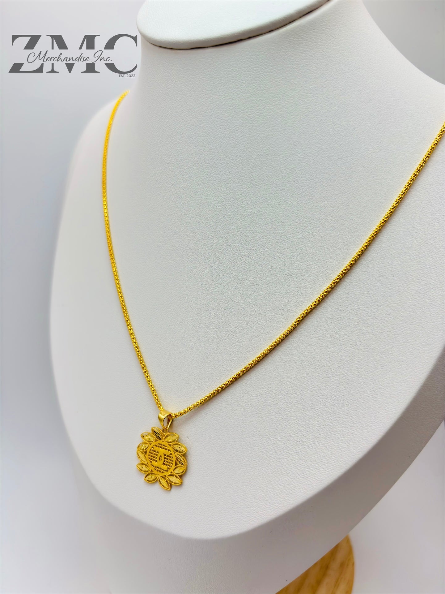 18K Gold C Flower Necklace