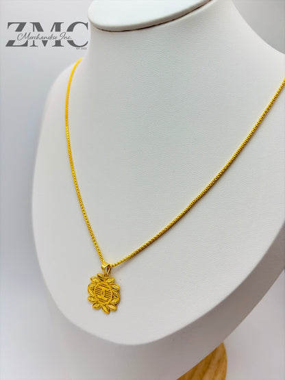 18K Gold C Flower Necklace