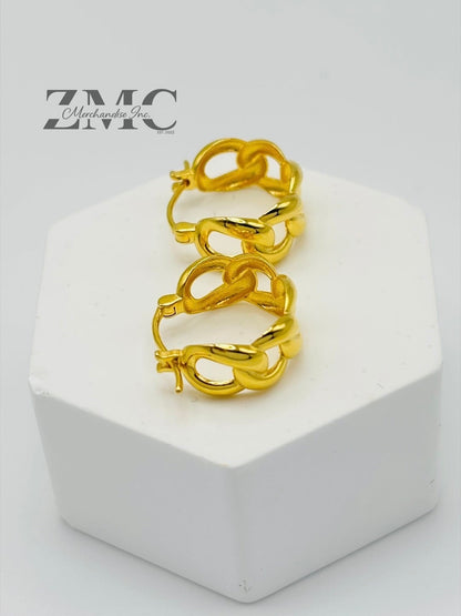 18K Gold Cadena Loop Earrings