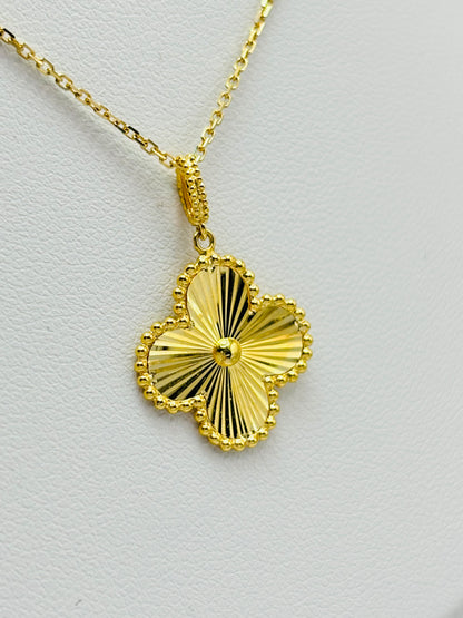 18K Gold Clover Necklace