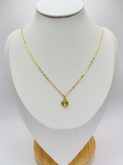 18K Gold Mini Paperclip Clover Necklace