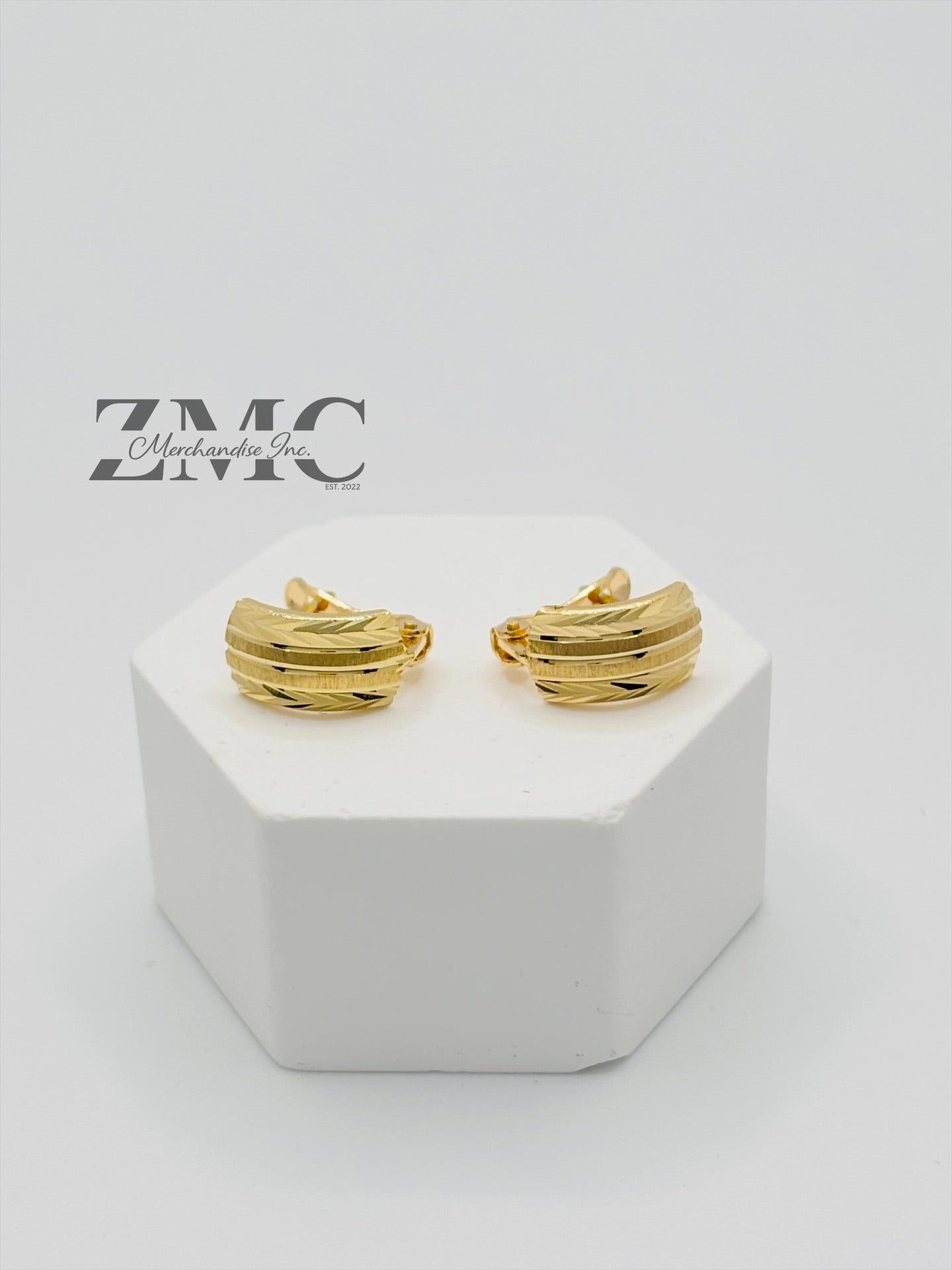 18K Gold Line Clip Type Earrings