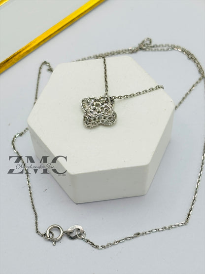 K18 Japan Clover 0.50ct Natural Diamond Pendant with 18K Gold Necklace